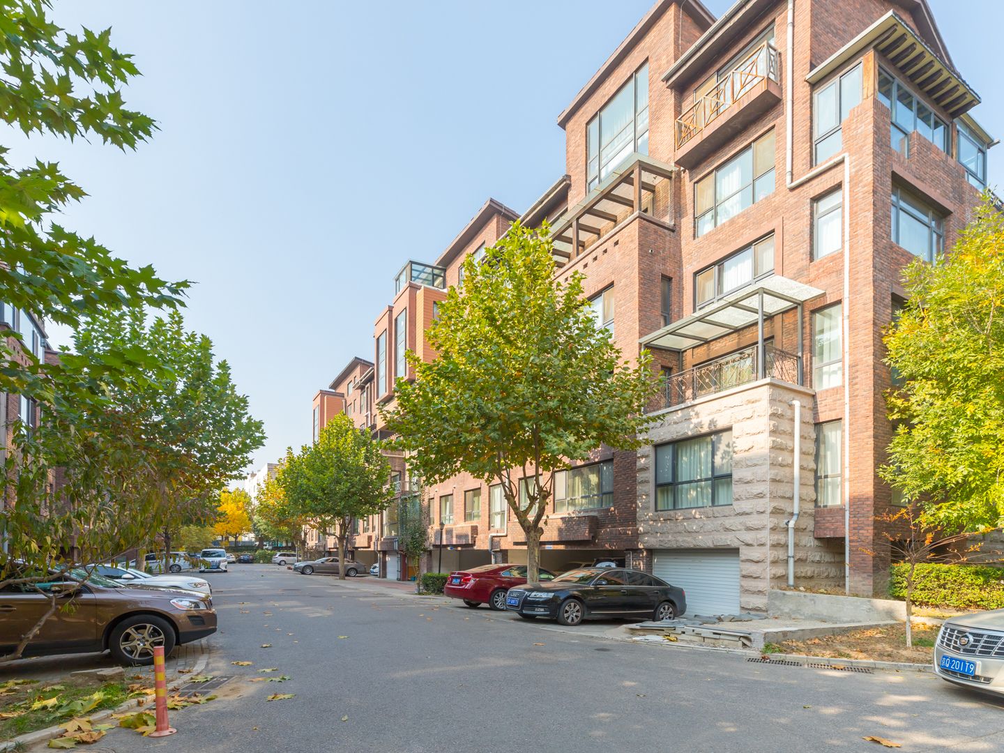 海棠公社49号楼3层351号