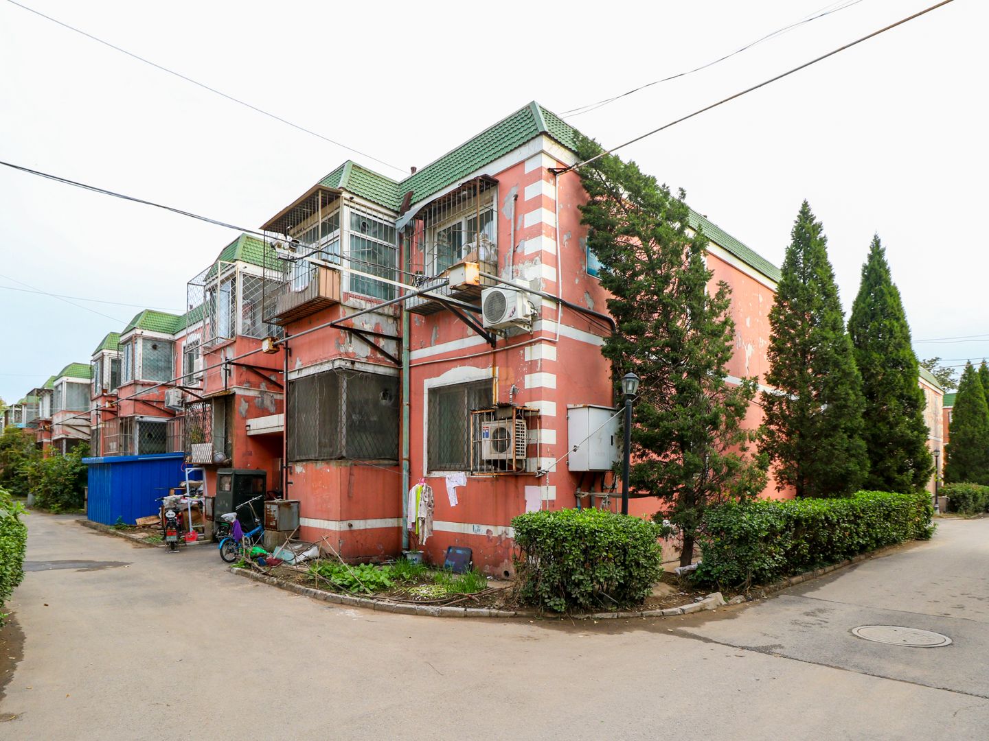 世豪花园3号楼2层1单元201号