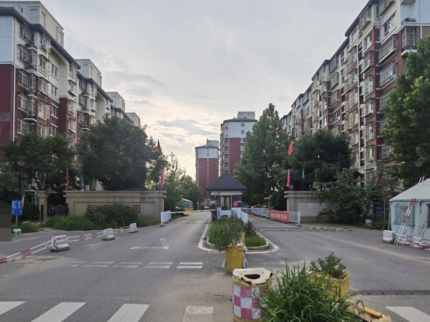 新于庄园12号楼5层4单元501号