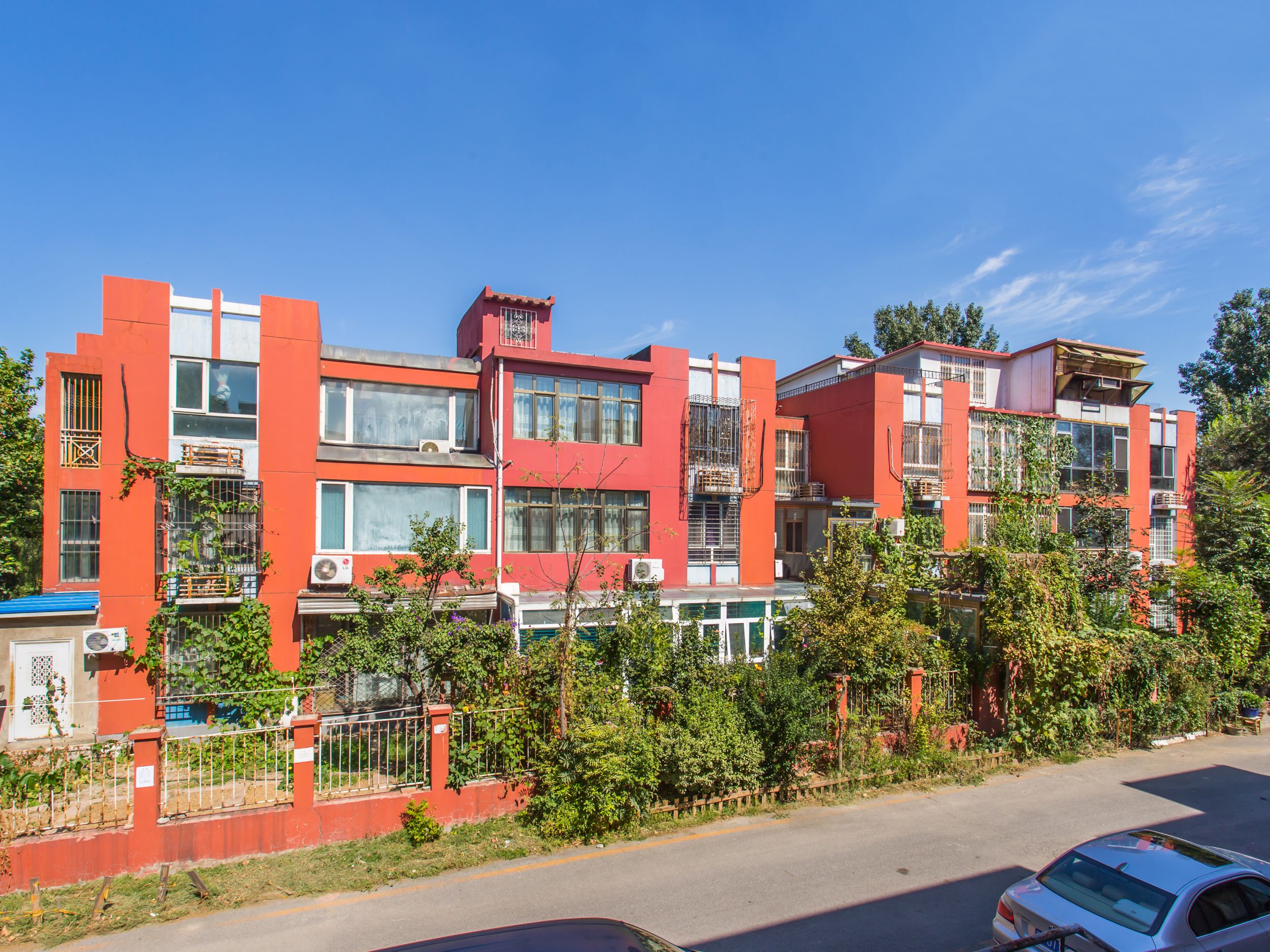 金华园乙6号楼2-3层6-02号