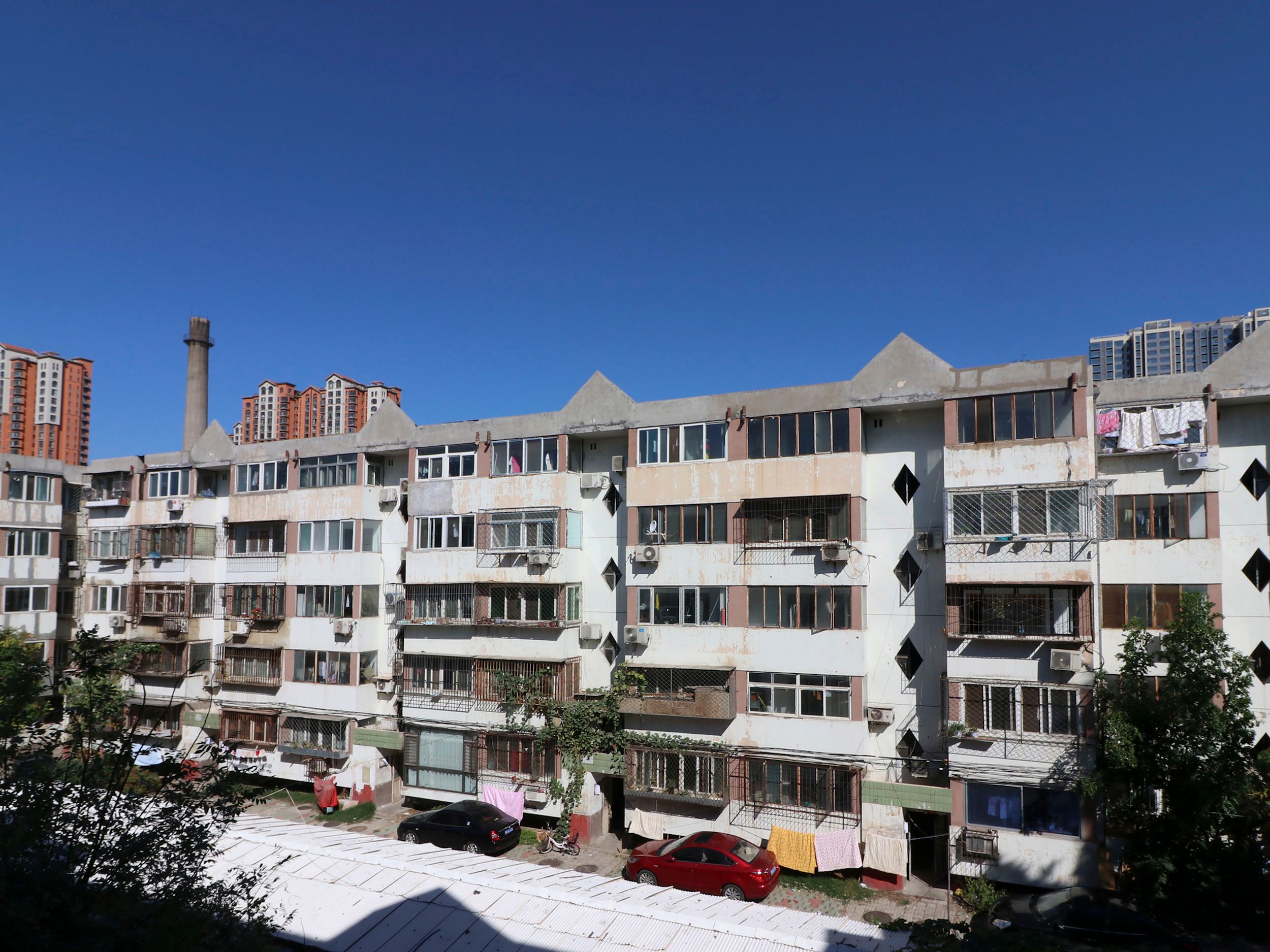 枣园小区 3号楼4层2单元402号