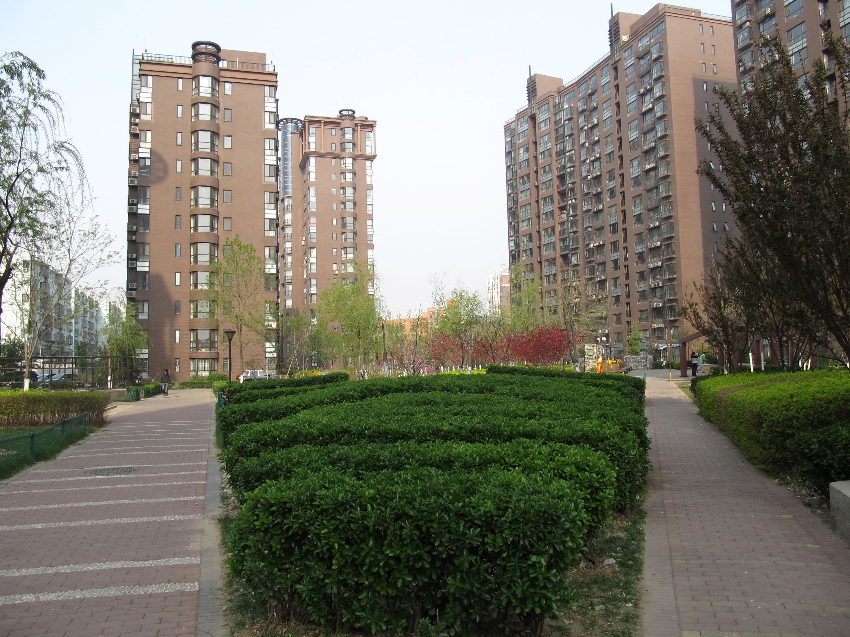 绿港家园二区3号楼15层2单元1502住宅房产(建筑面积：173.89平方米)