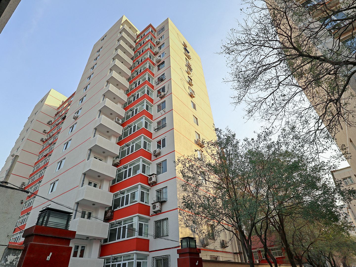 北三环中路乙69号院 1号楼32单元232号