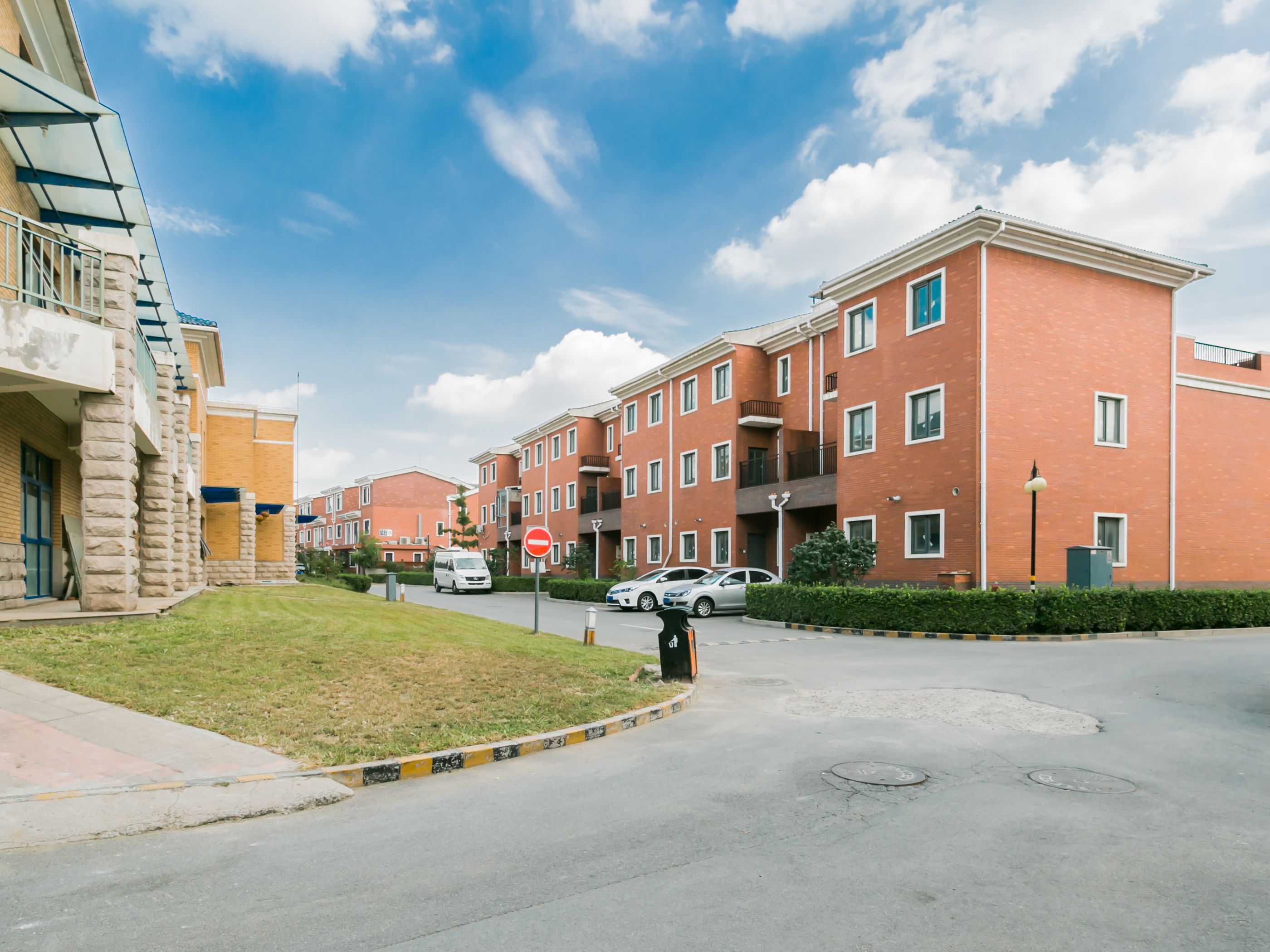 园墅51号楼3-4层4单元301号