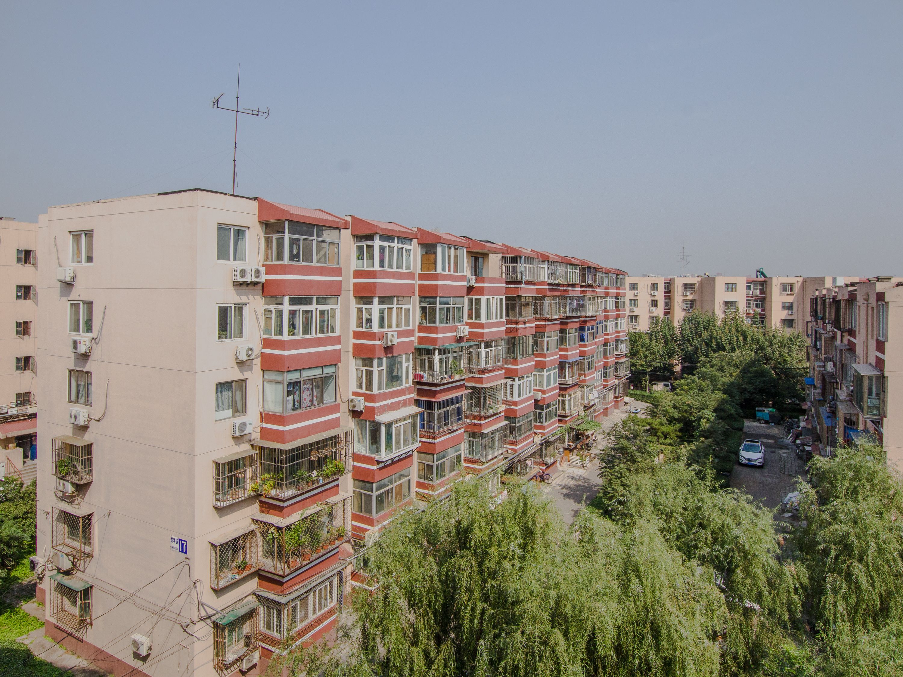 东亚上北中心 10号楼5层1单元605号