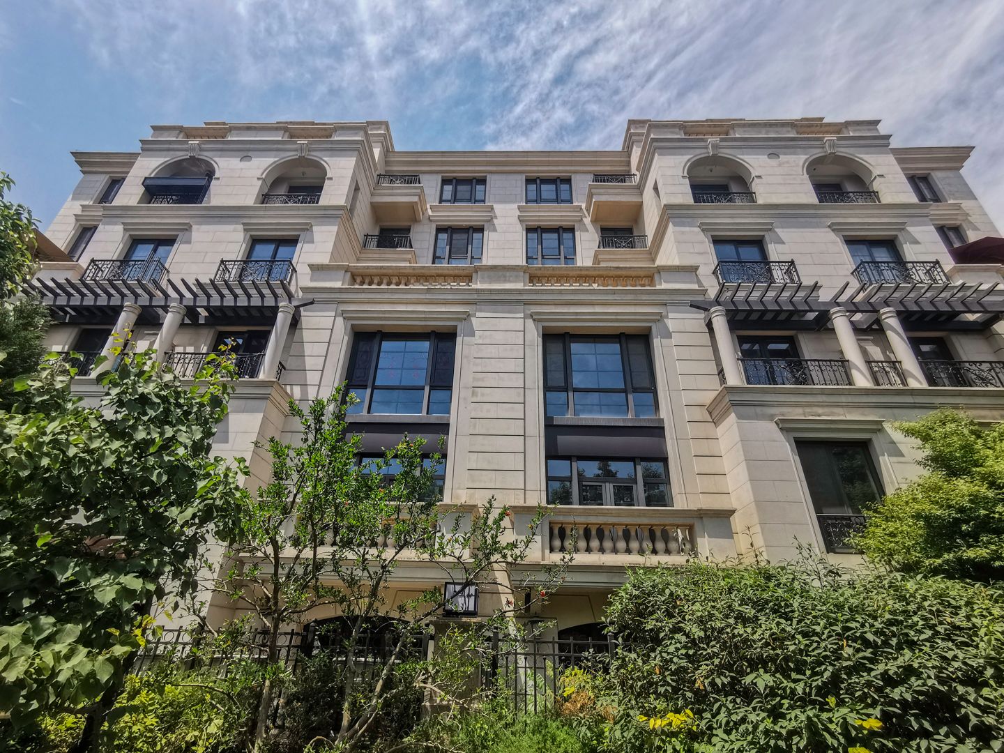 寨辛庄前街2号院32号楼1至3层2单元101