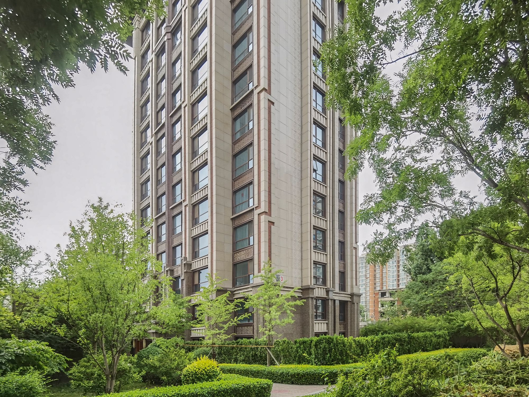 东华门大街20号楼6层西门605号