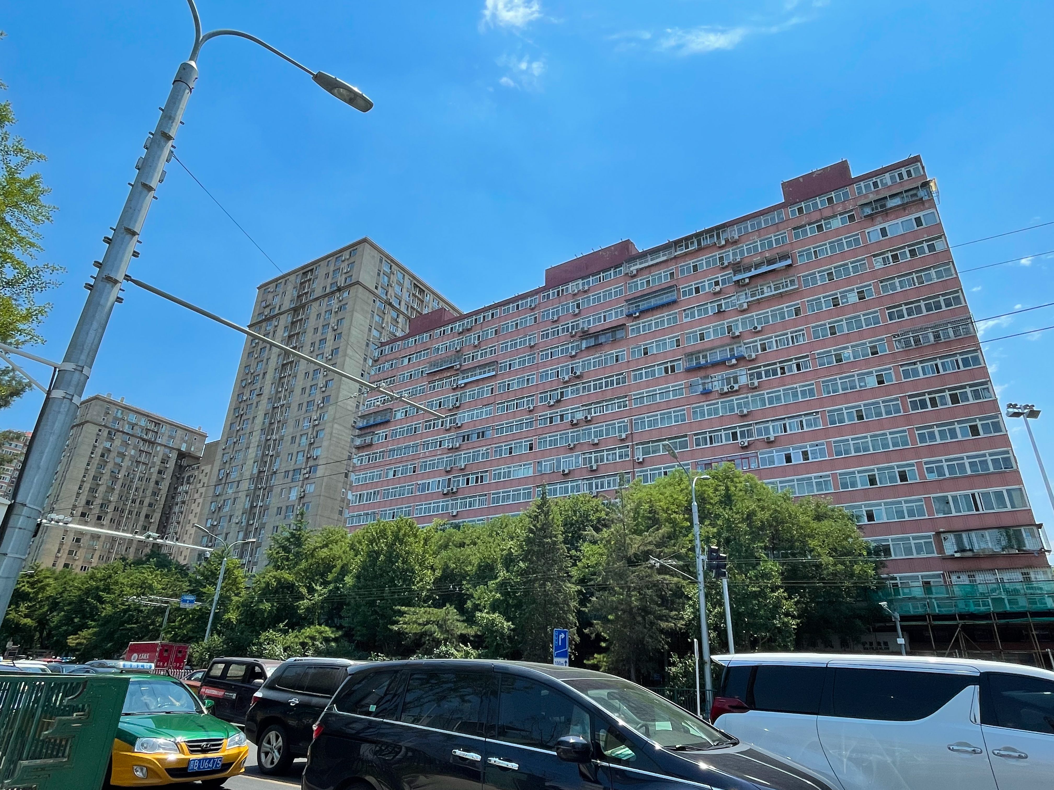 天宁寺东里 1号楼2层201号