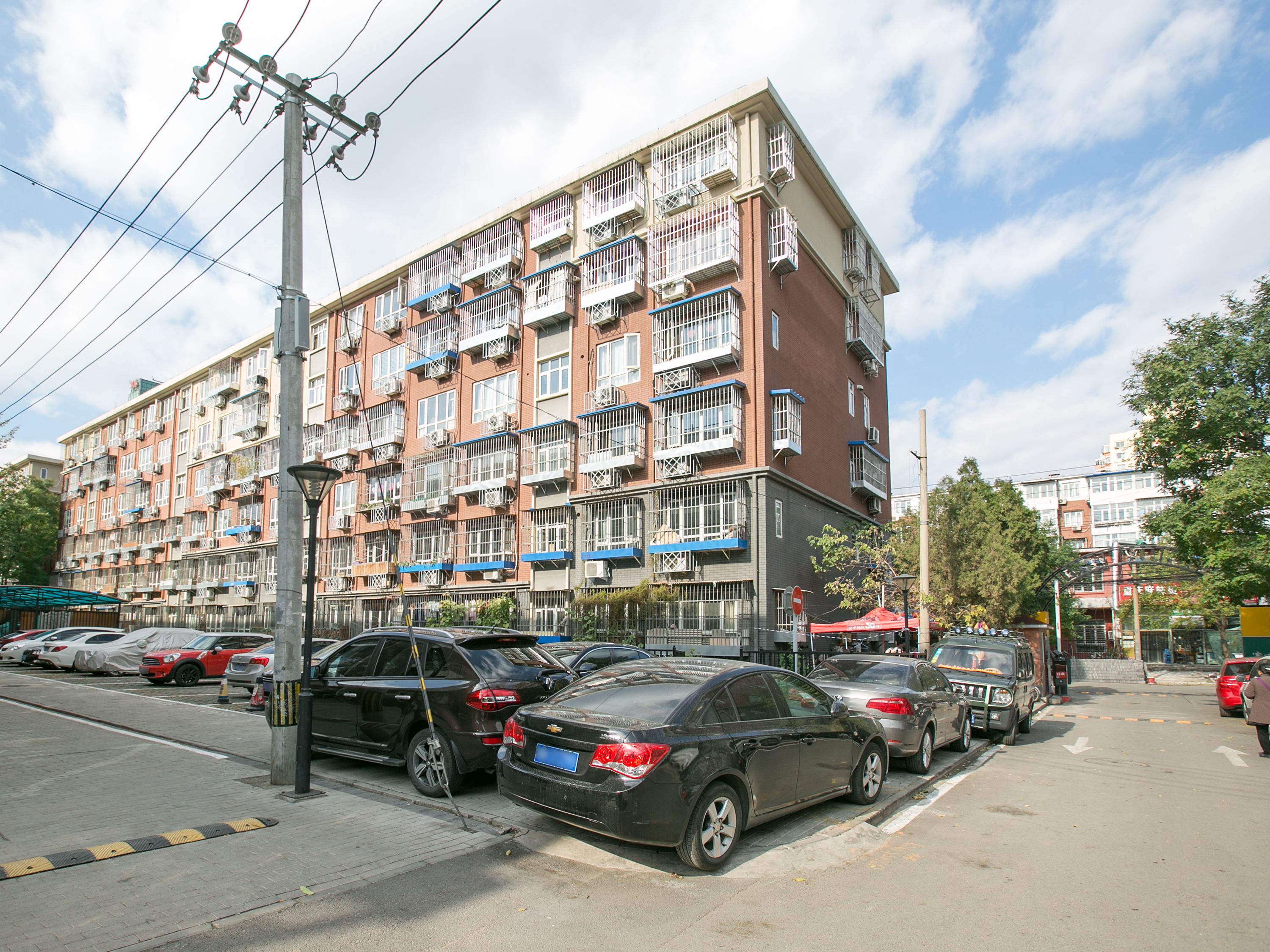 松榆东里48号楼4层5门401号