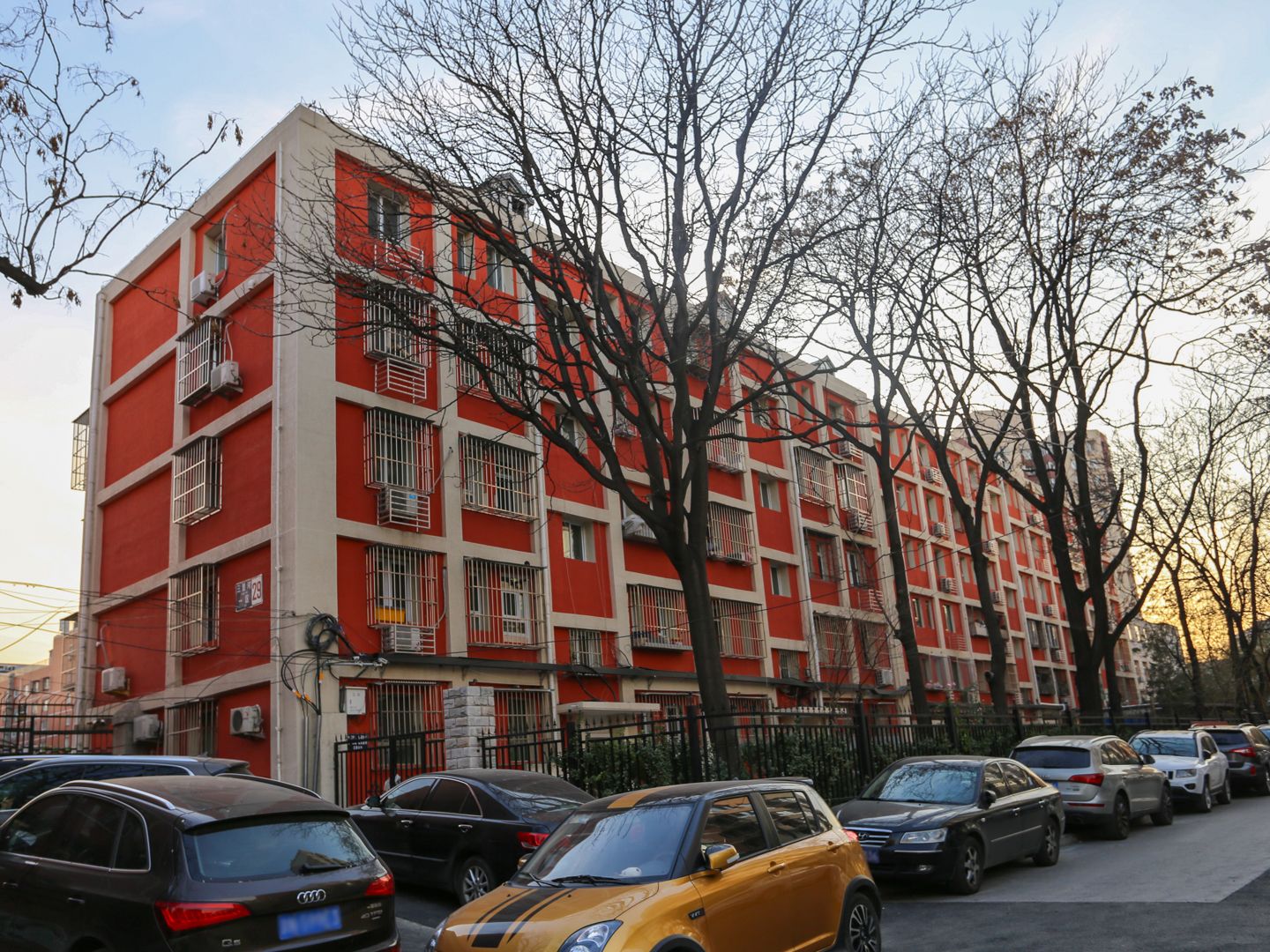 东大街东里 7号楼1层1门102号