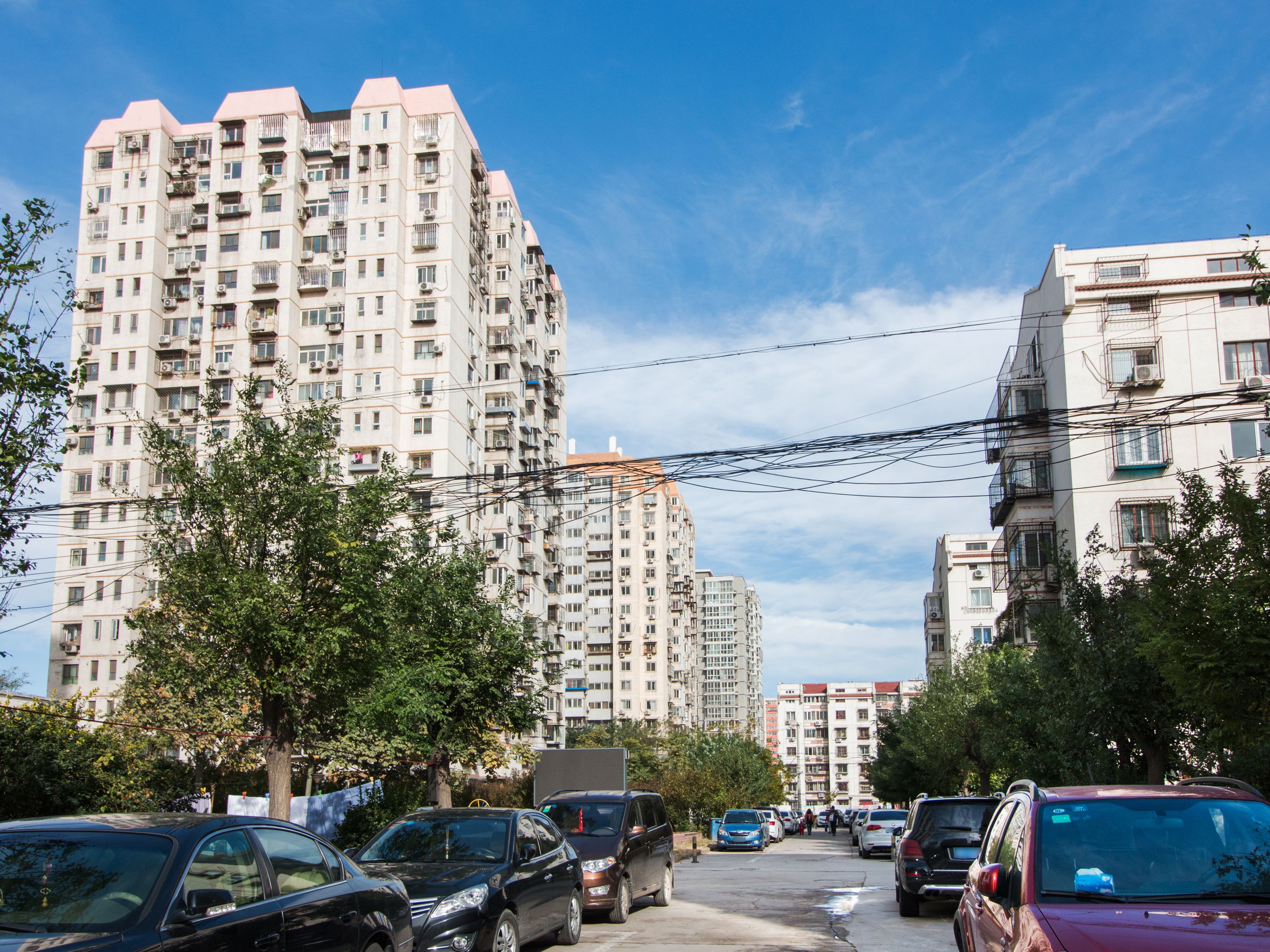 新华街二里 4号楼2层1门18号