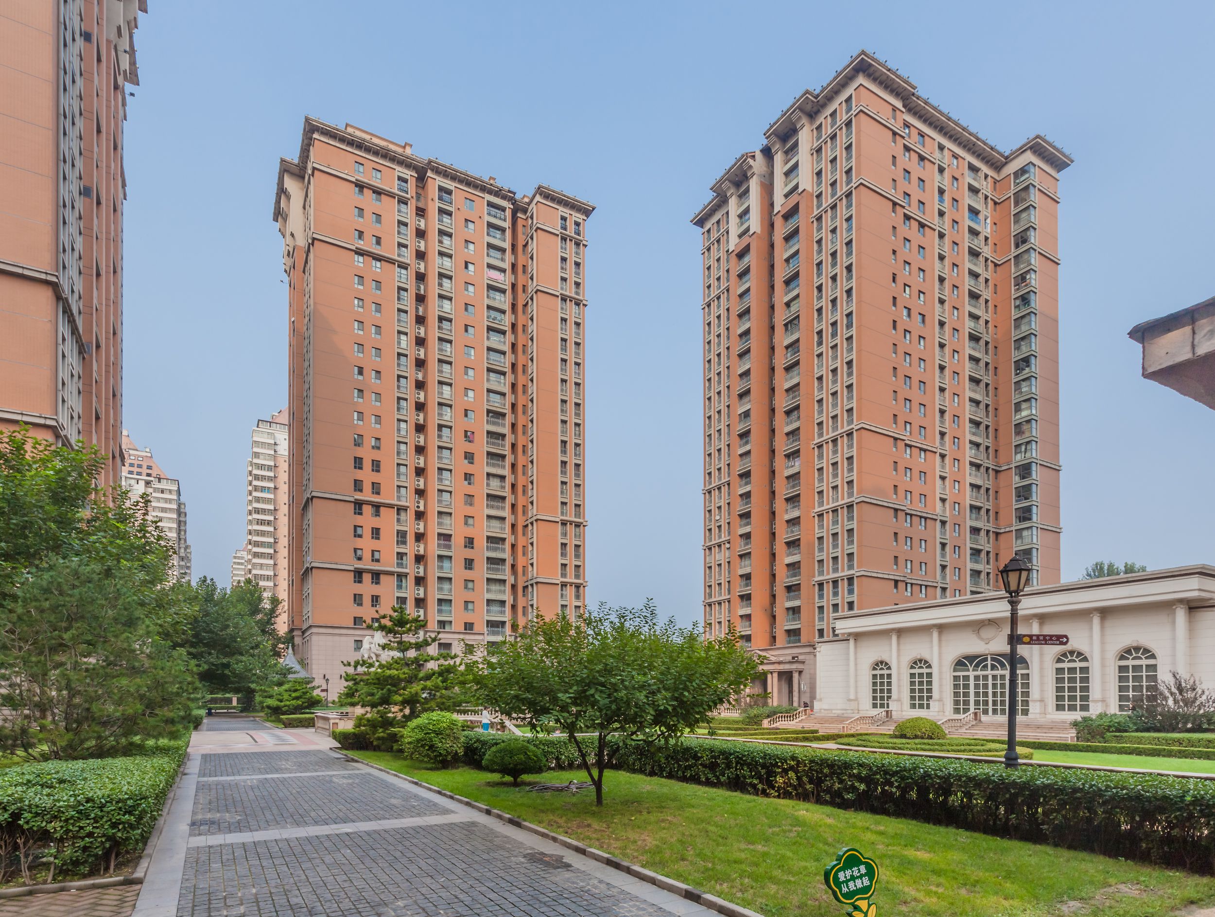 荣尊堡国际俱乐部公寓 5号楼23层2302号