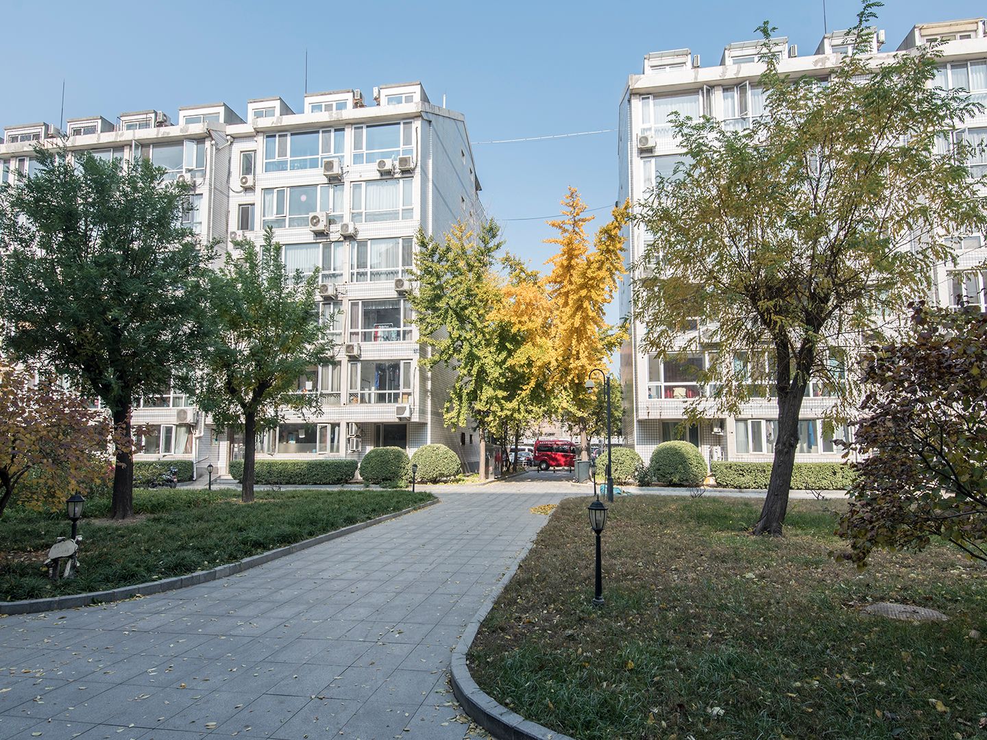 （原崇文区）天坛东里甲48号1号楼、2号商业、办公房地产