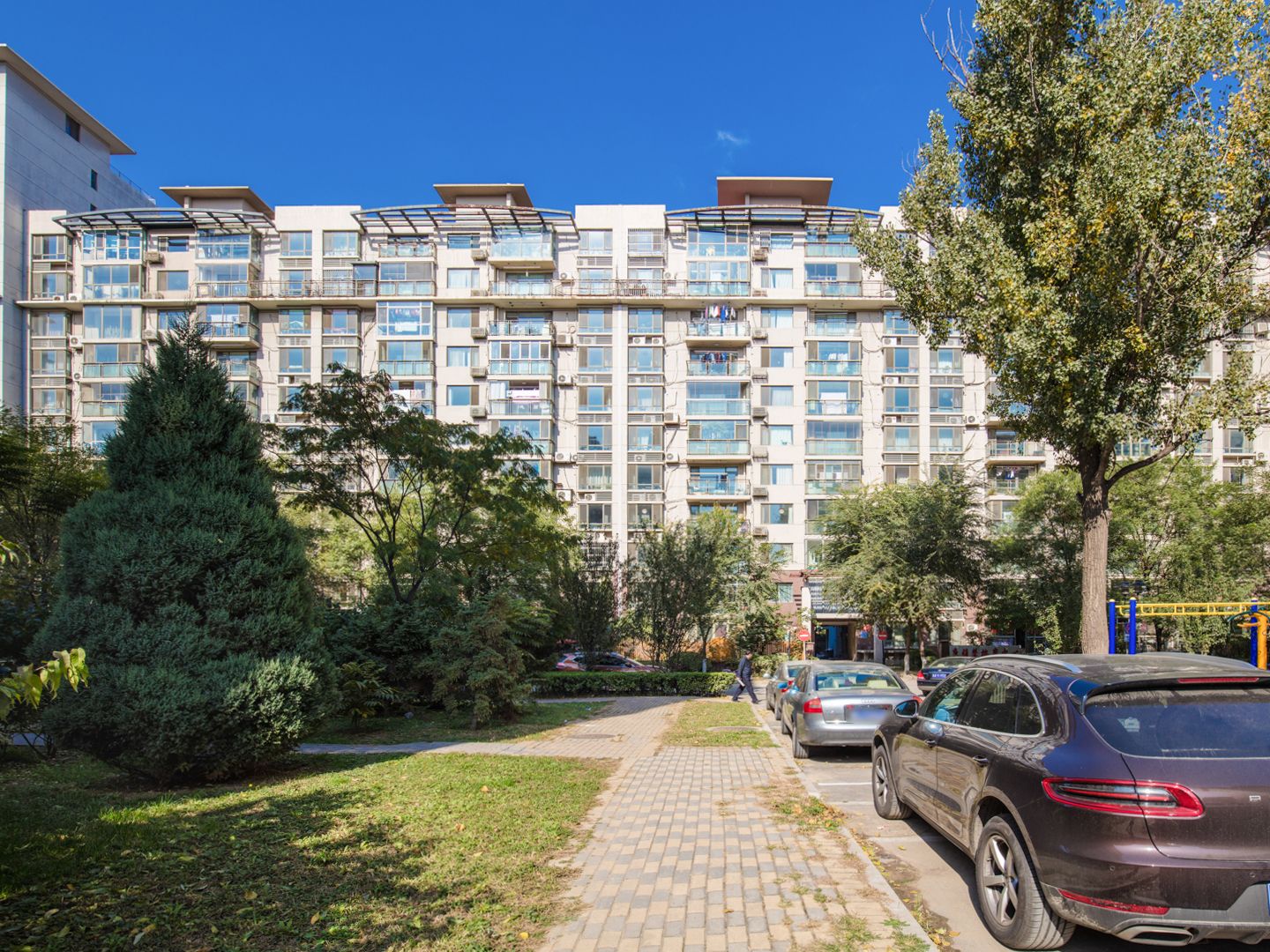 东一时区17号楼7层1-802号