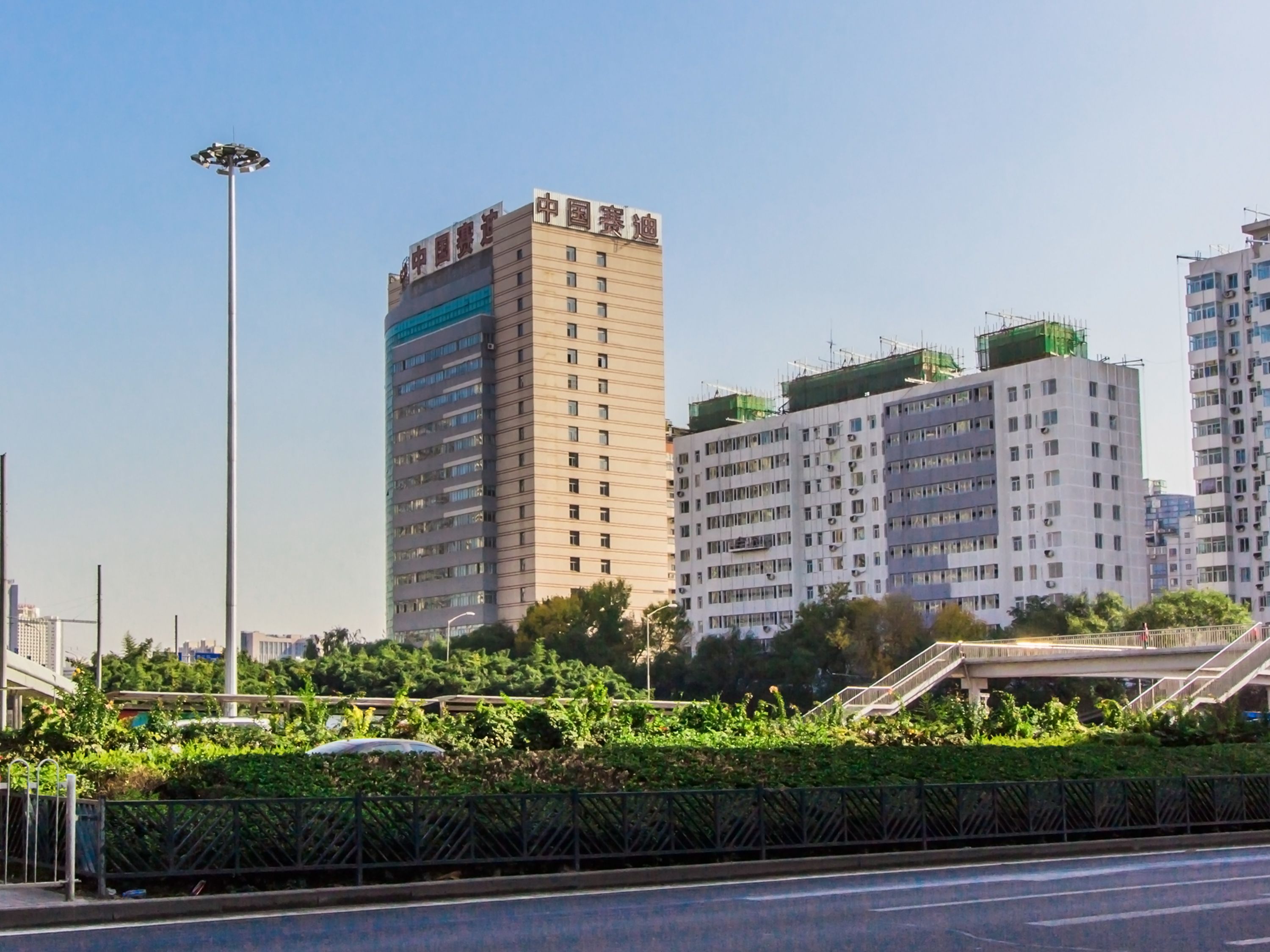 紫竹院路1号院2号楼28层2804室及2610室（两处房产已经打通并相连，未腾空）