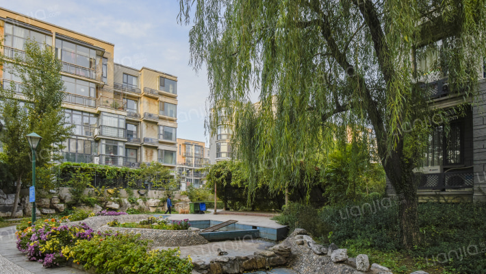 果岭小镇17号楼2层1单元201号