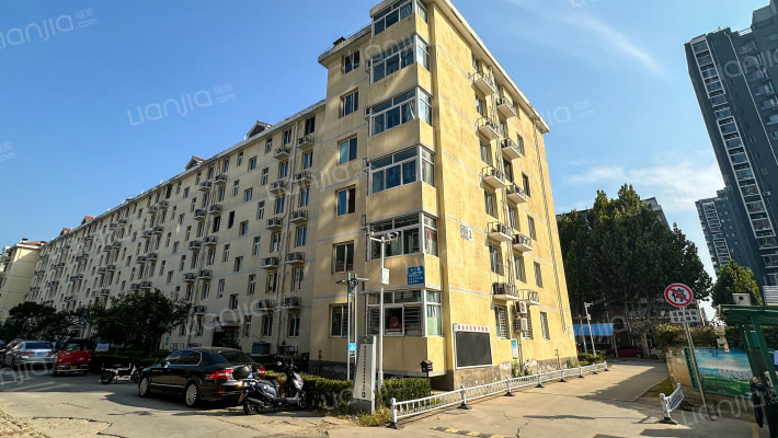 平谷大街38号院3号楼1层8单元