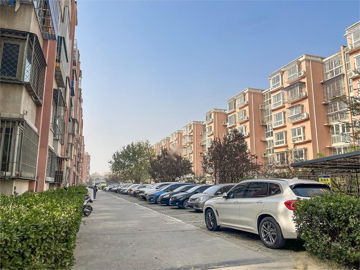 天泰新景21号楼4层1单元402号