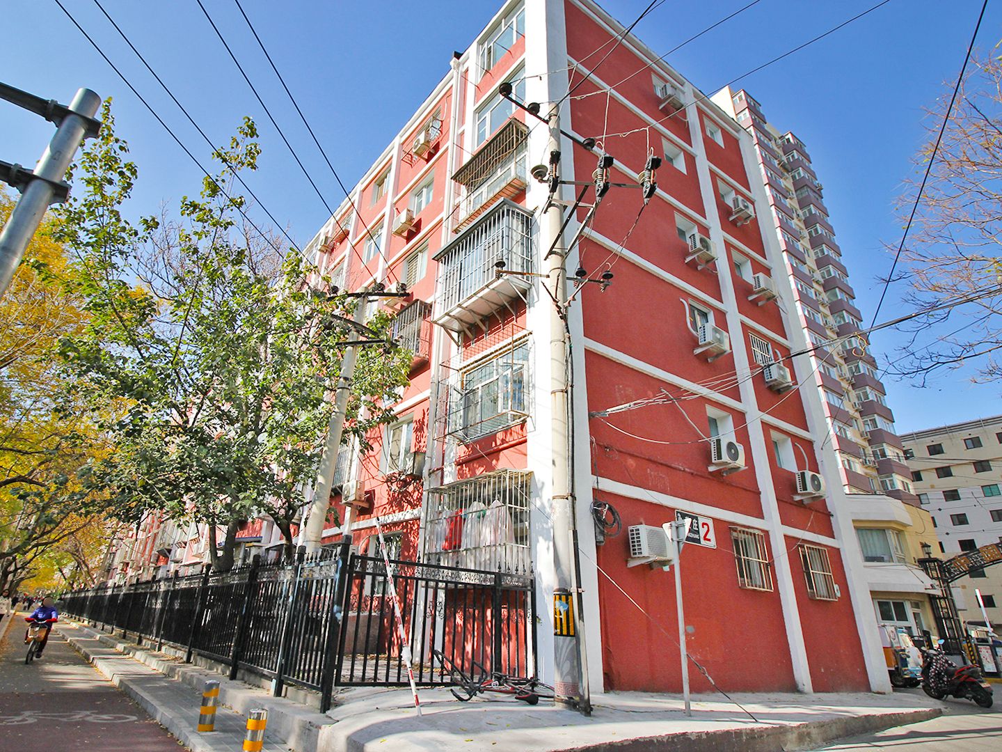 小黄庄二区2号楼2层213号