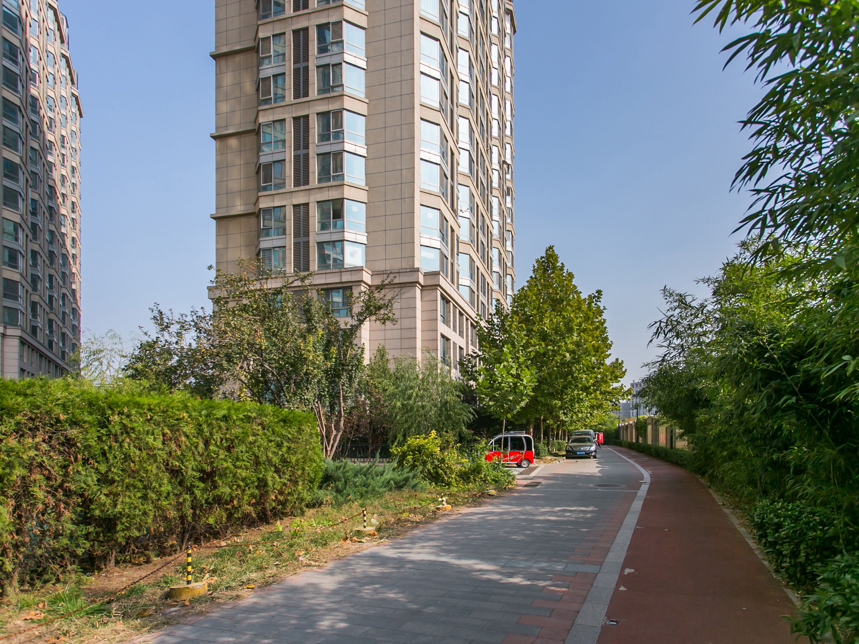 自主城 1号楼402号