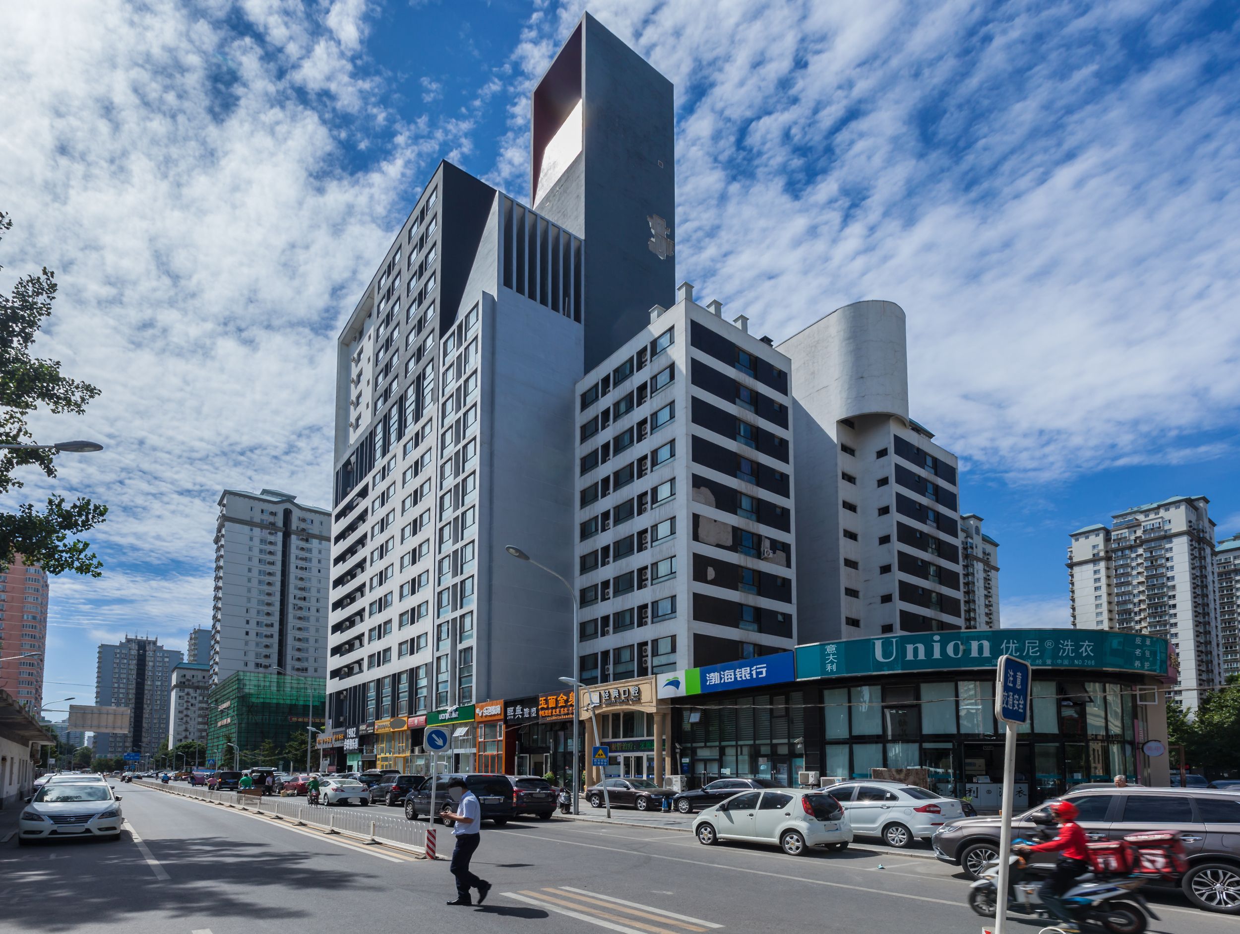 风格派甲166号楼5层631号