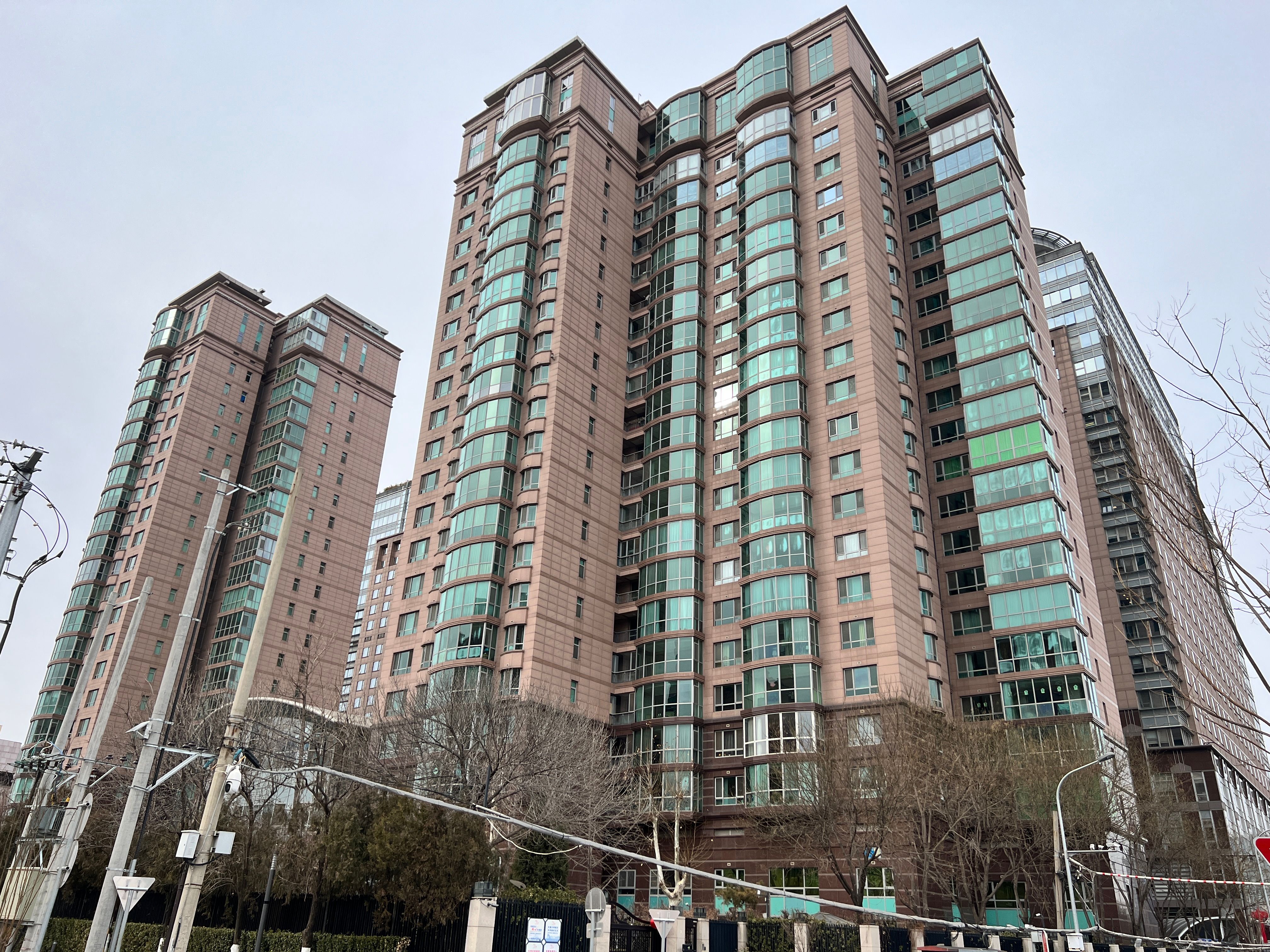 四季世家公寓 1号楼3层305号