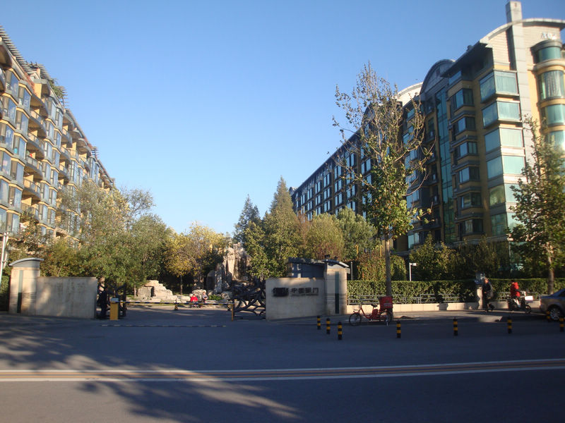 山水文园东园五期 9号楼2层3单元101号