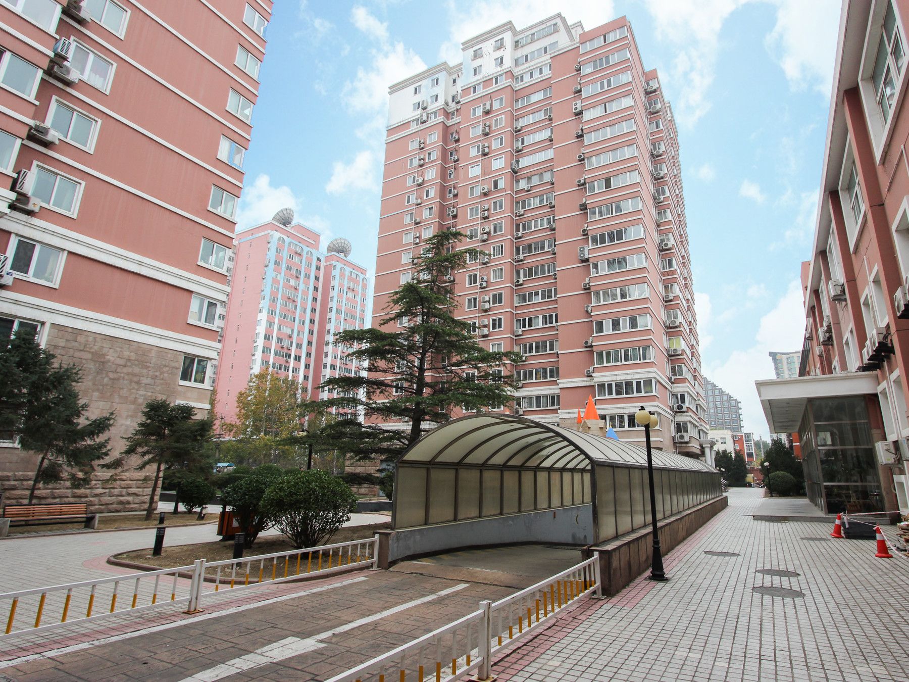 锦绣园 4幢2层032号