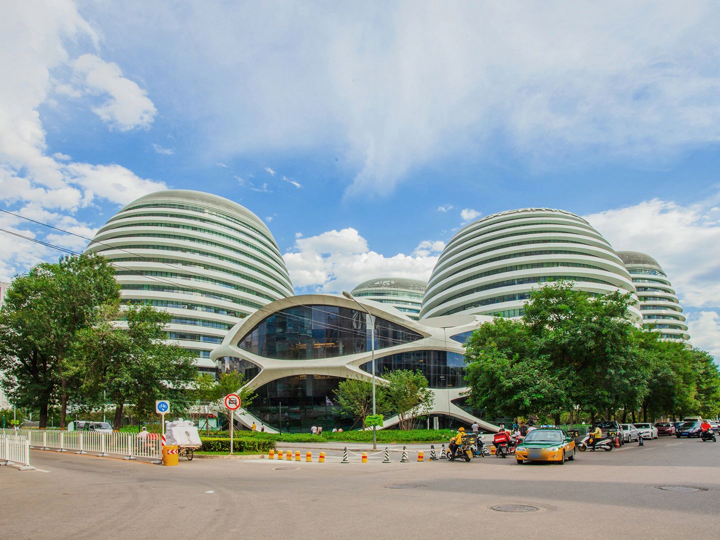 银河SOHO 1幢1层20118号