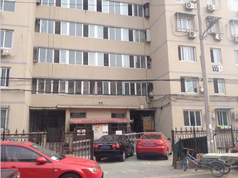 湖南小区23号楼1层102