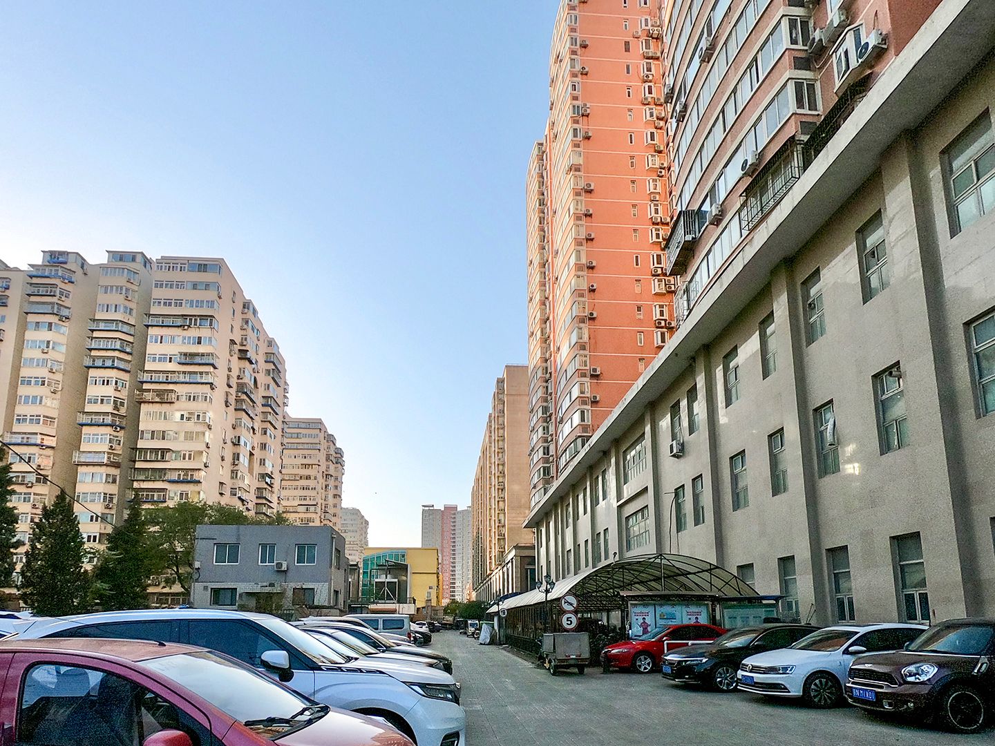 凌云居1号楼17层