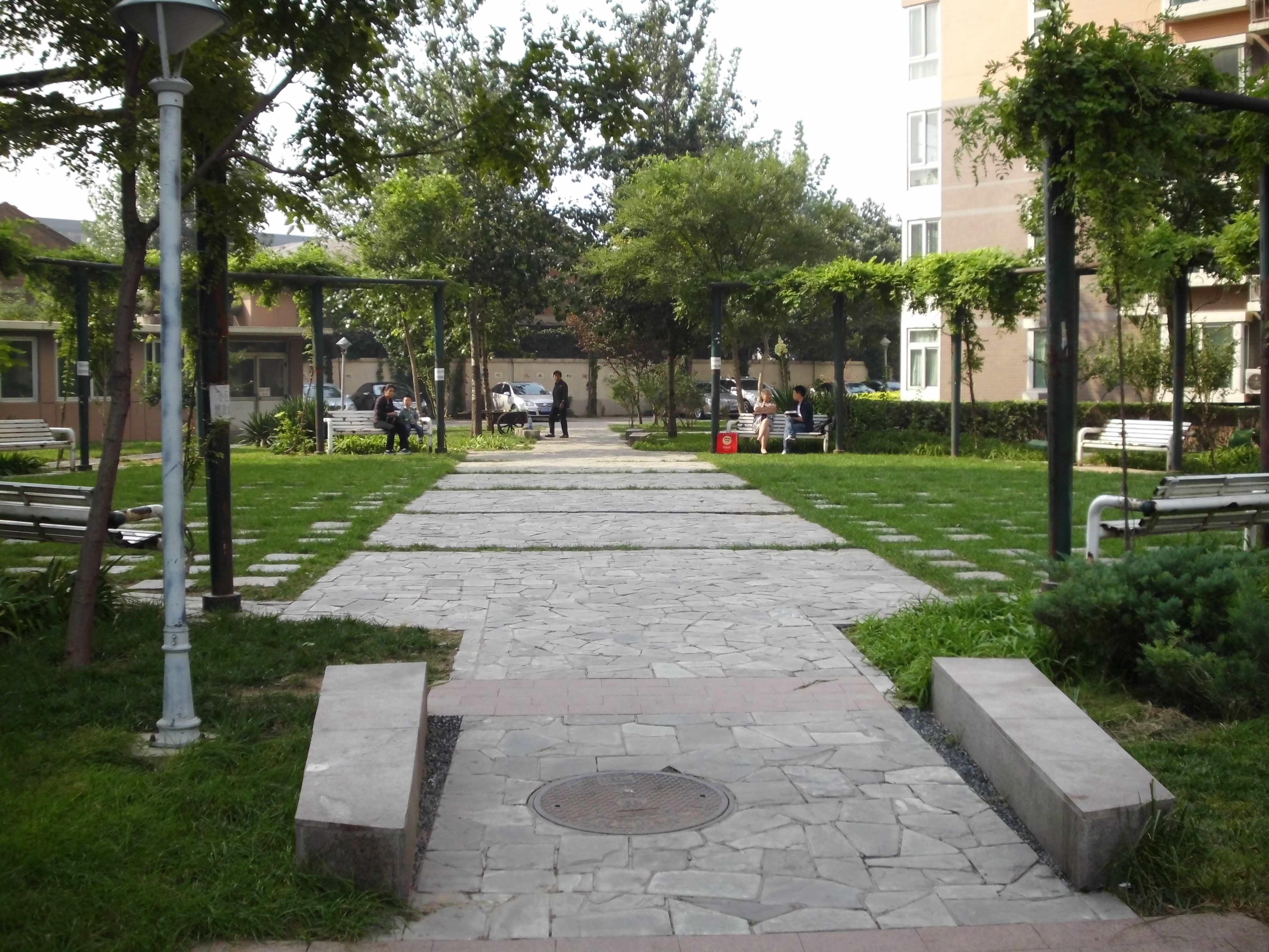 欣园小区3号楼1层5单元102号