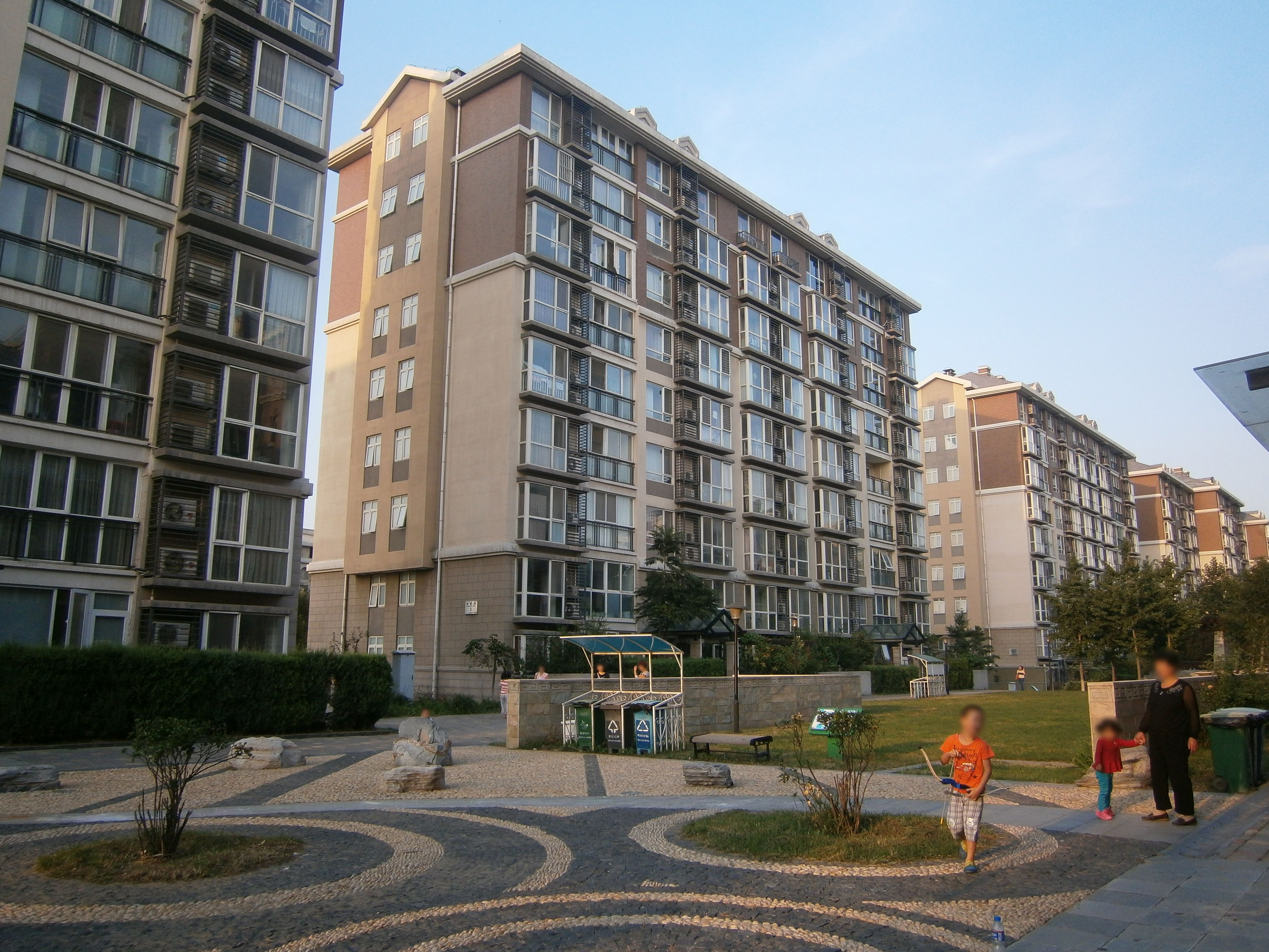 黄村镇康隆园15号楼2单元102