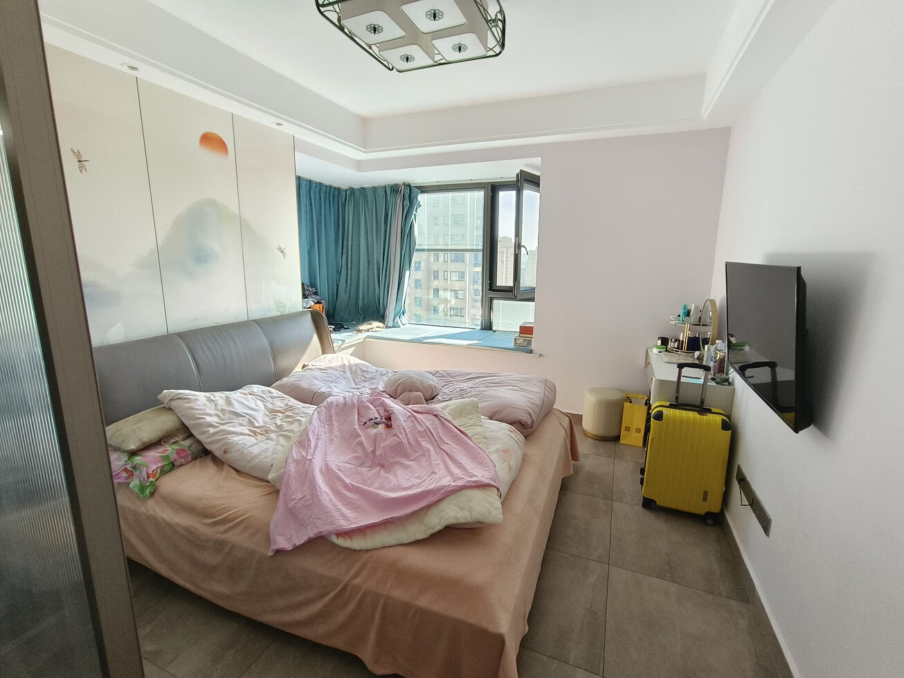 颐瑞东里161号楼1层1单元102