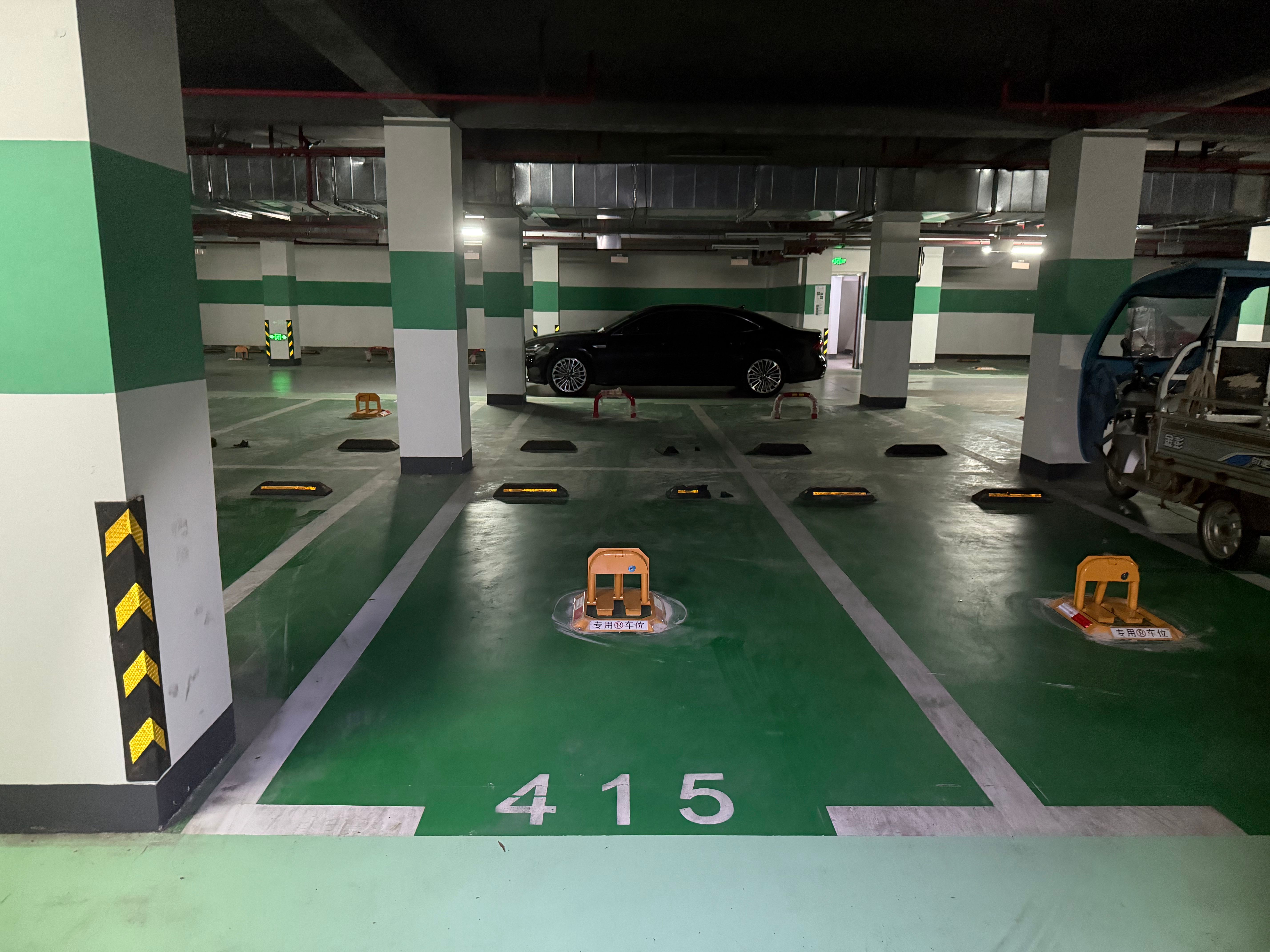 志强南园1号楼4层5门402号