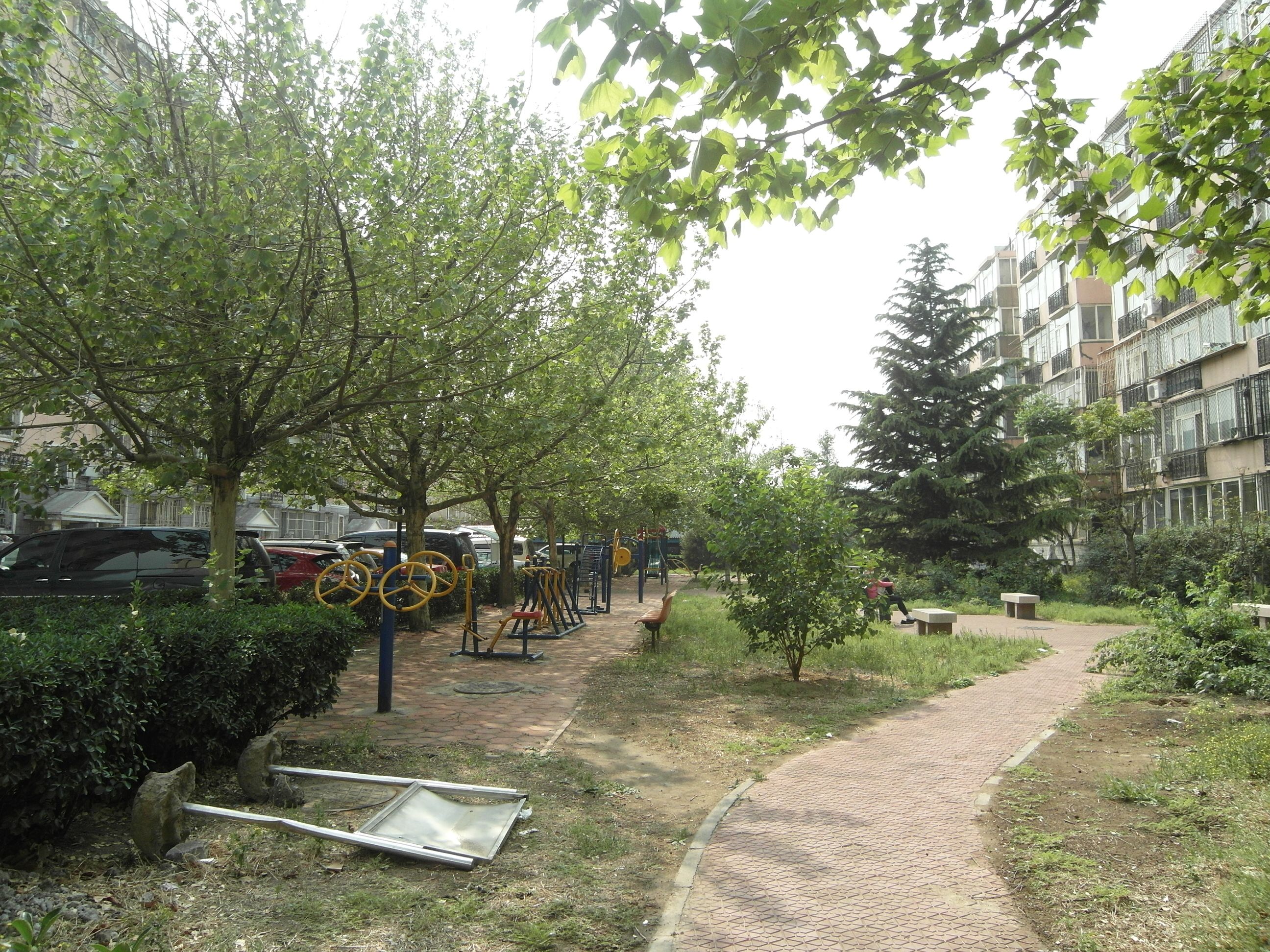 福苑小区32号楼4单元