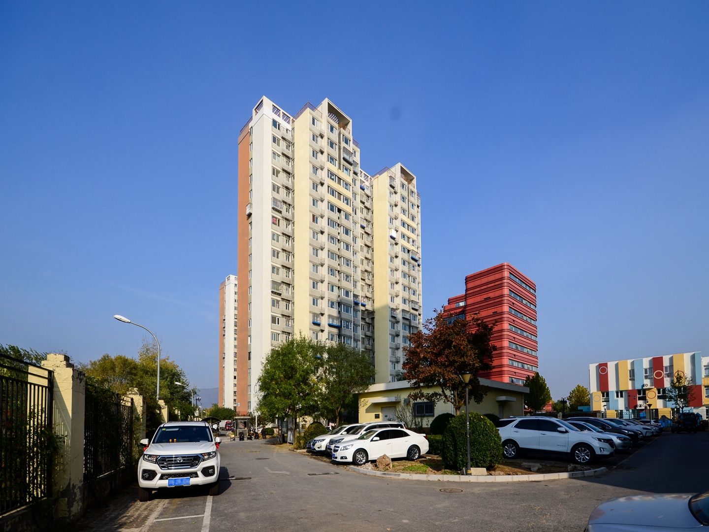 昌崔路198号1号楼1至2层102五年租赁权（出租面积约223.21㎡）