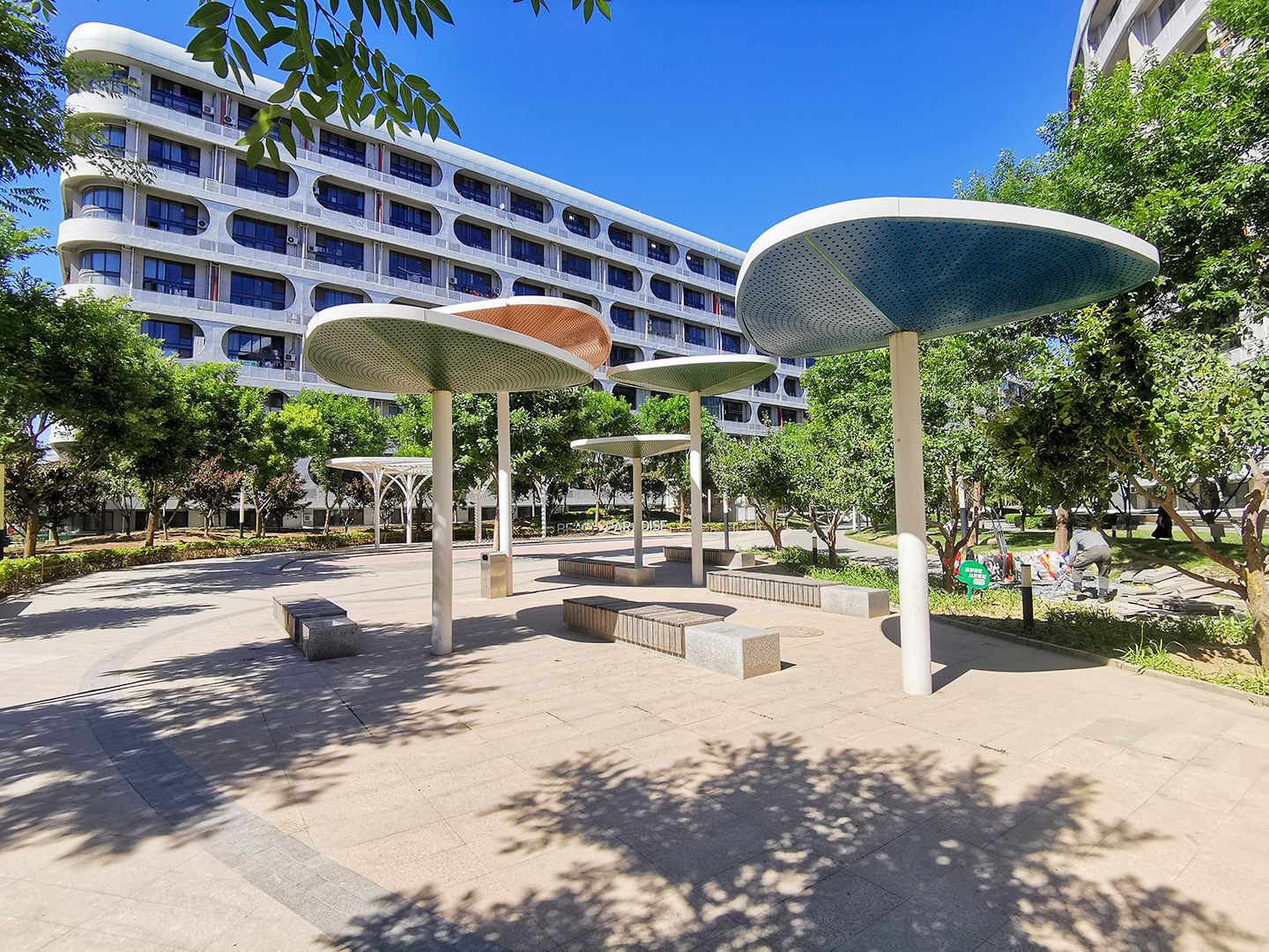 龙发大街1号院1号楼-1层5单元-105