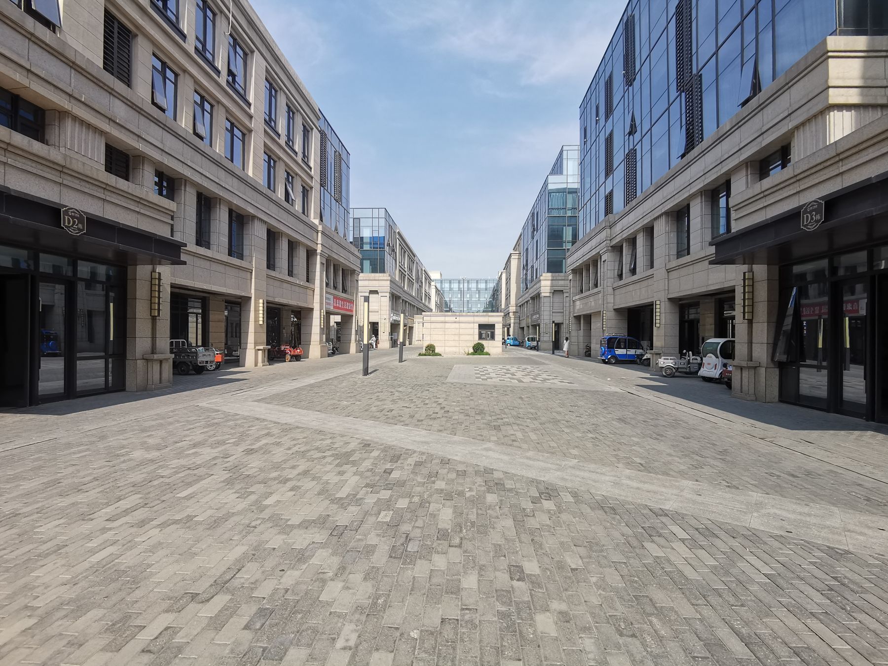 富力华庭苑 13号楼2层1单元202号