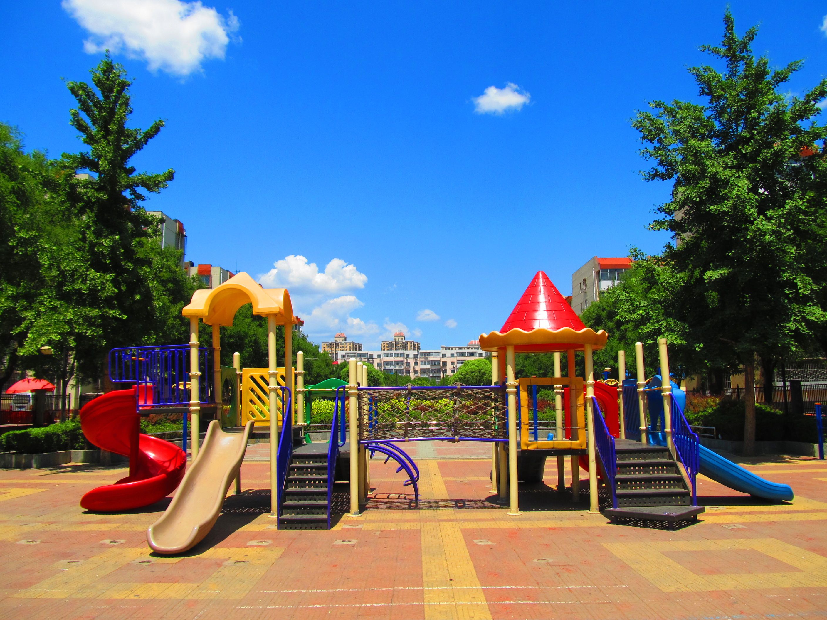 石园东区20号楼2层3单元202号