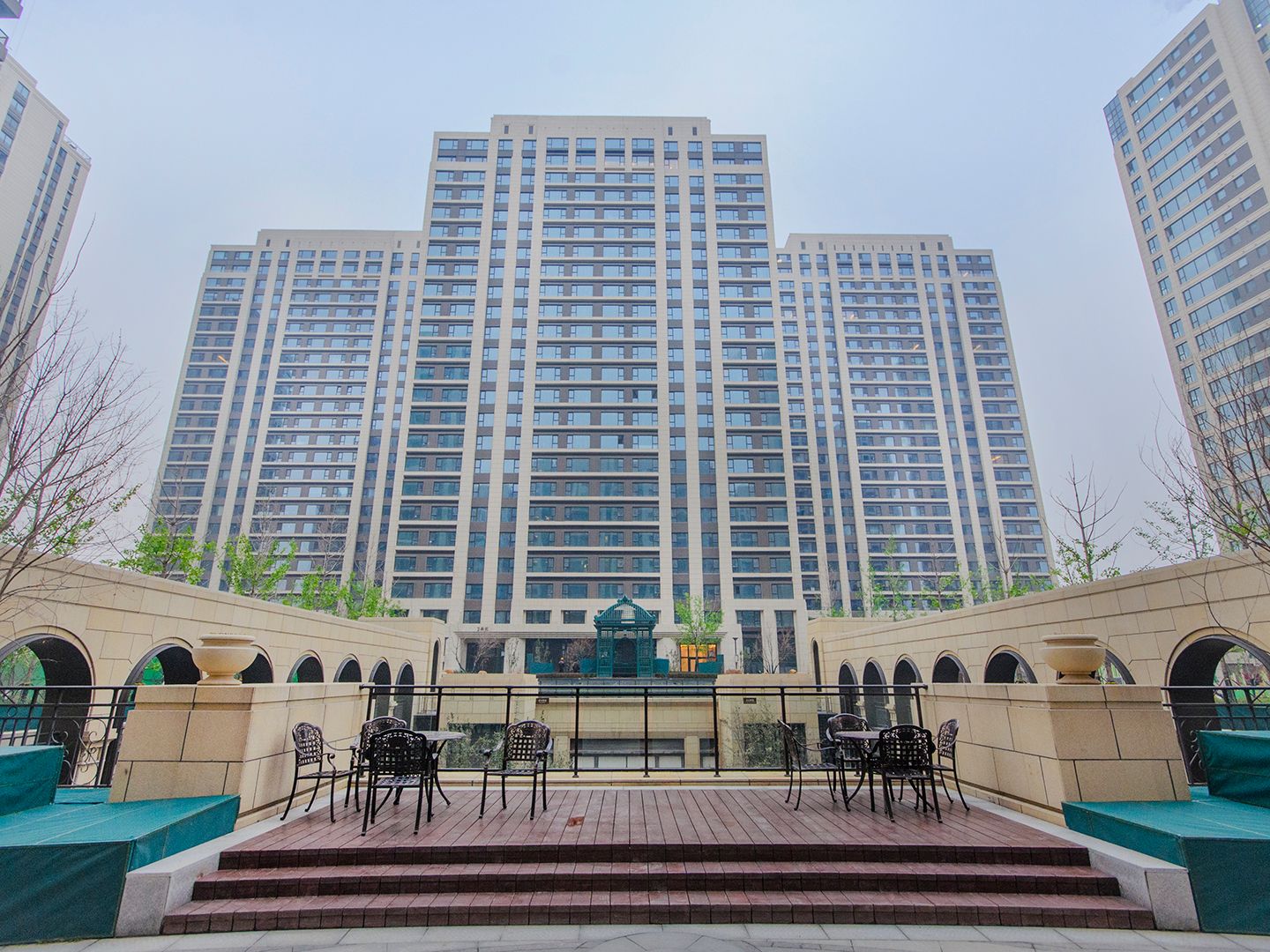 万科翡翠长安2号楼14层1单元1401号