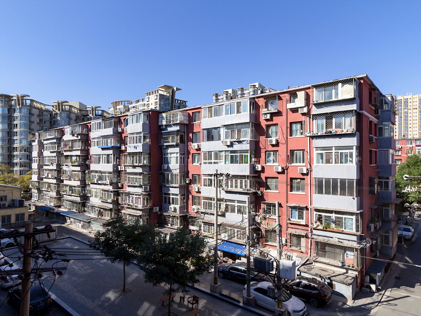 海户屯 4号楼1层102号