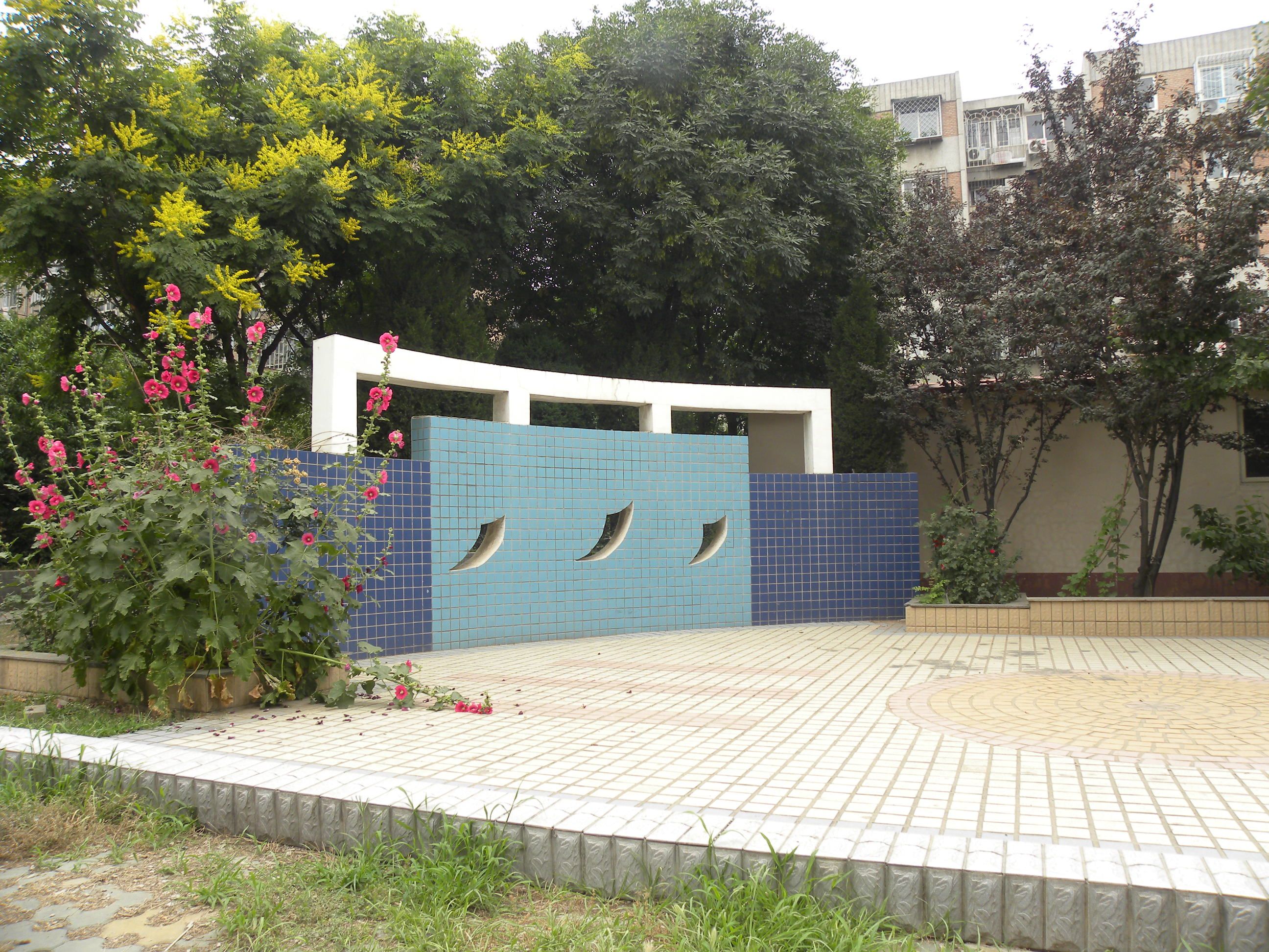 崔村一里44号楼3单元202号