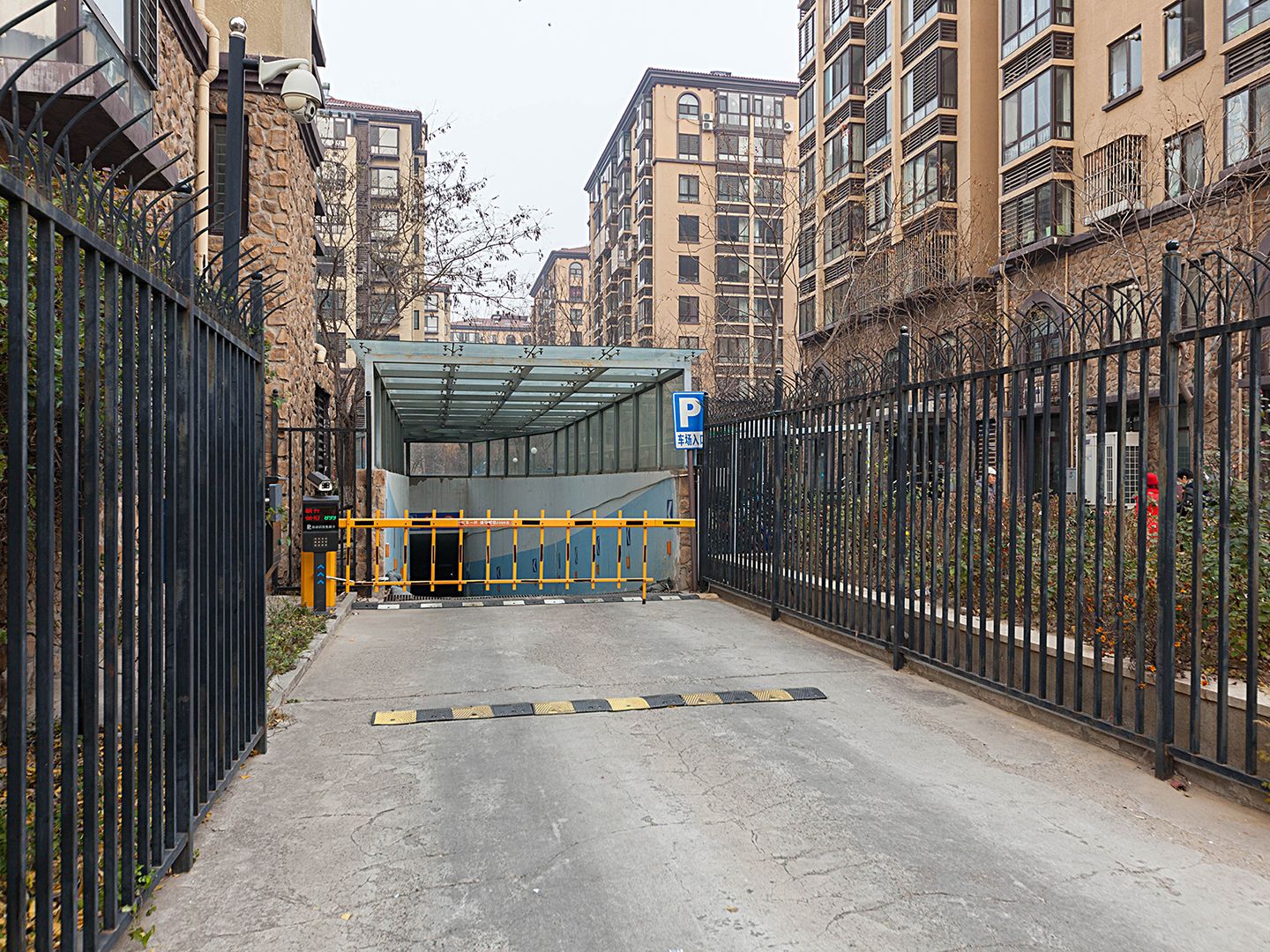 白家疃尚品园1号楼338号不动产。