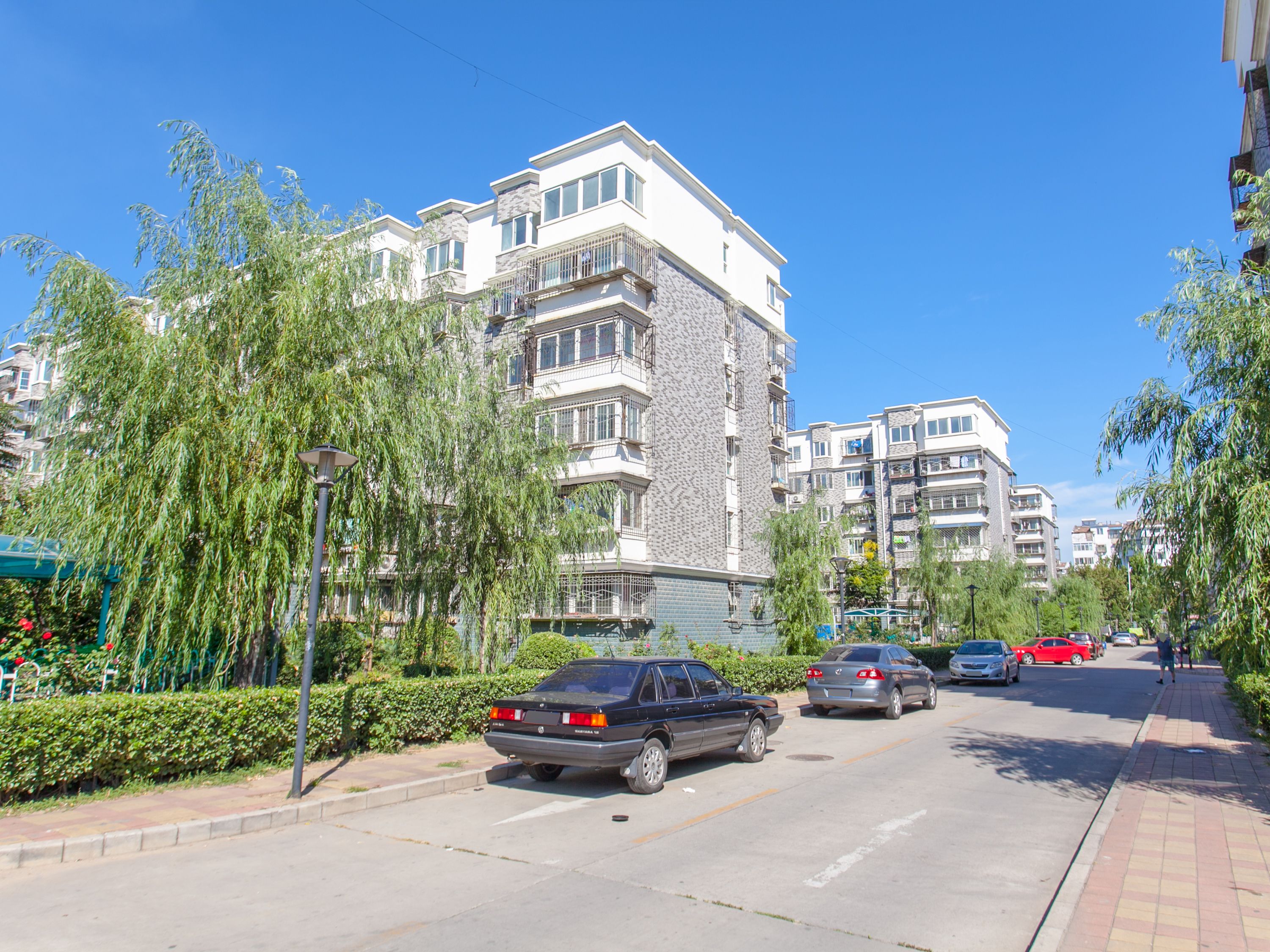 双高花园3号楼4层402号