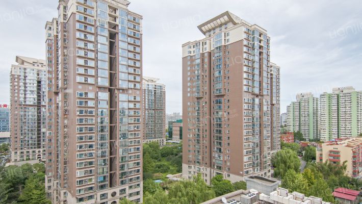 千鹤家园1号楼4层