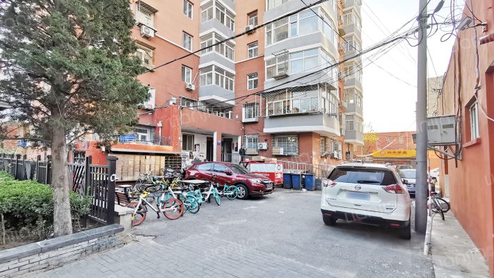 蒲黄榆路 50号楼2中单元203号