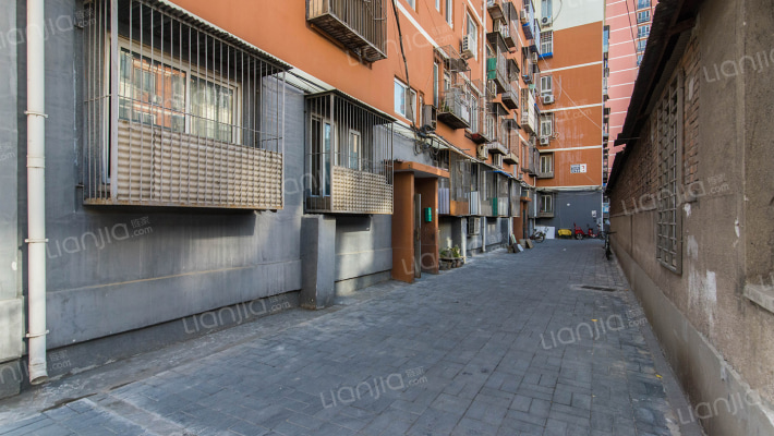 椿树馆街35号22号2层201房产（三分之一份额）（49.18㎡）