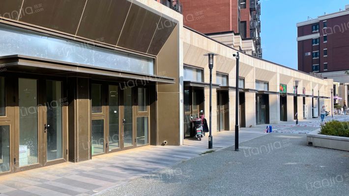 招商都会湾5号楼1层一单元102号