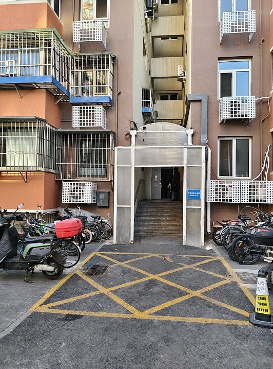 紫金庄园5号楼17层1711号